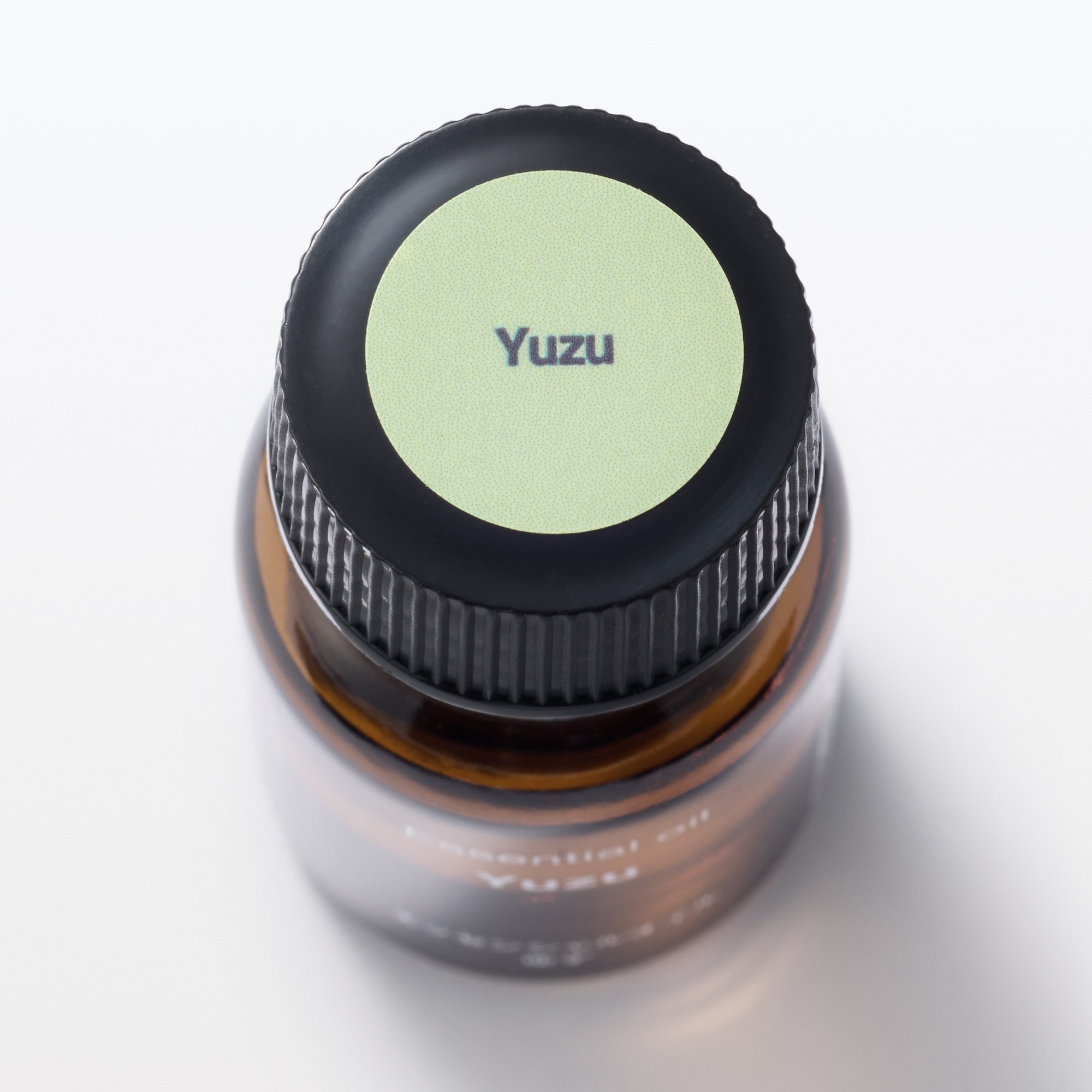 Essential oil Yuzu