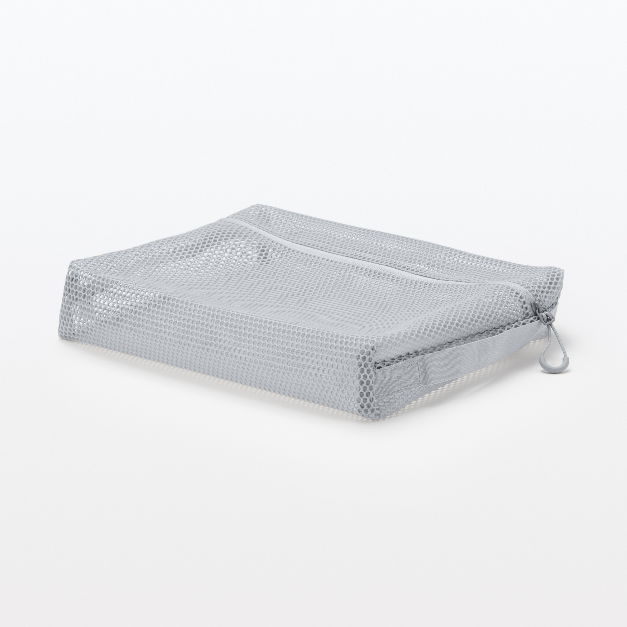 Gusset mesh case