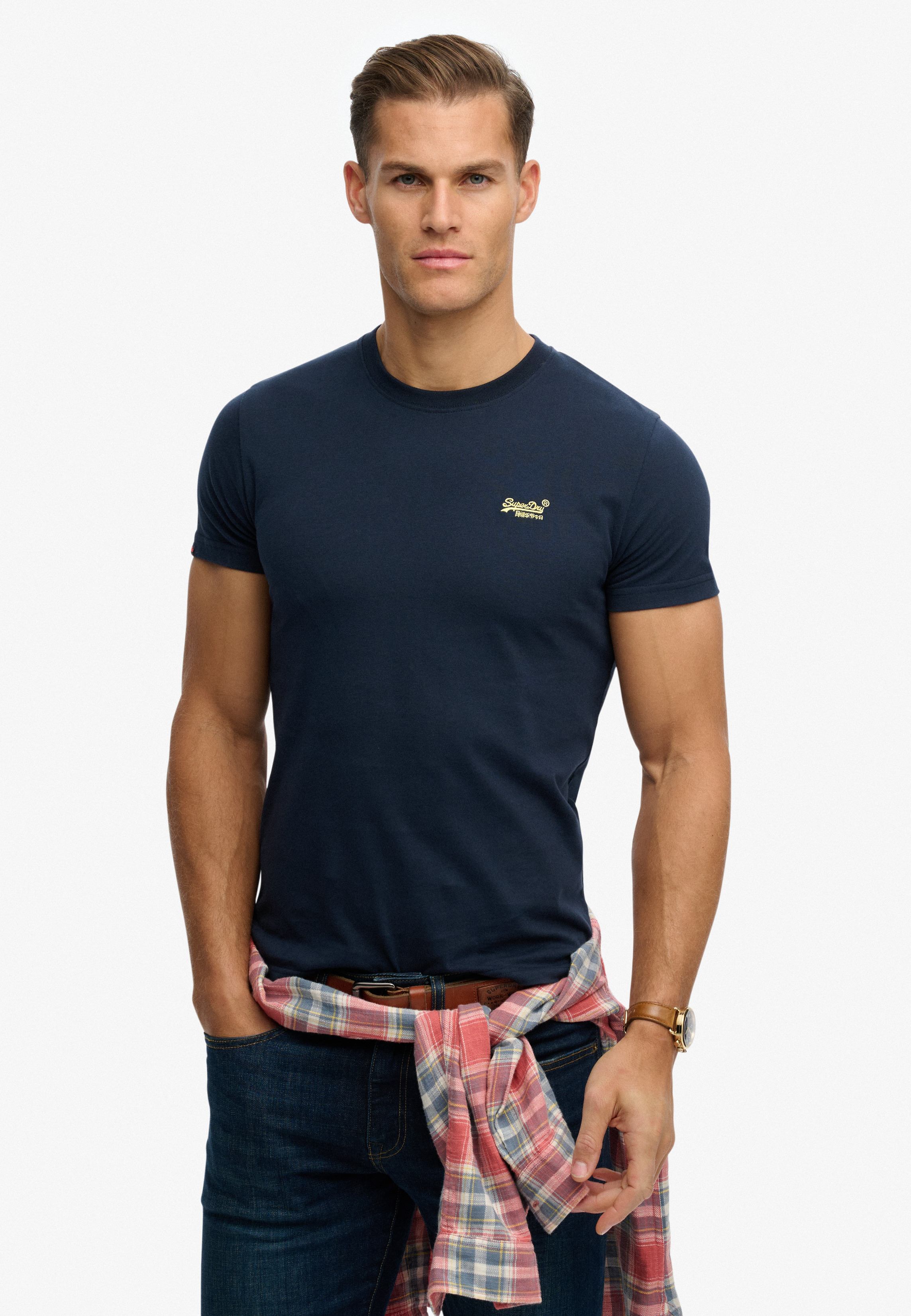 Essential Logo Emb Tee
