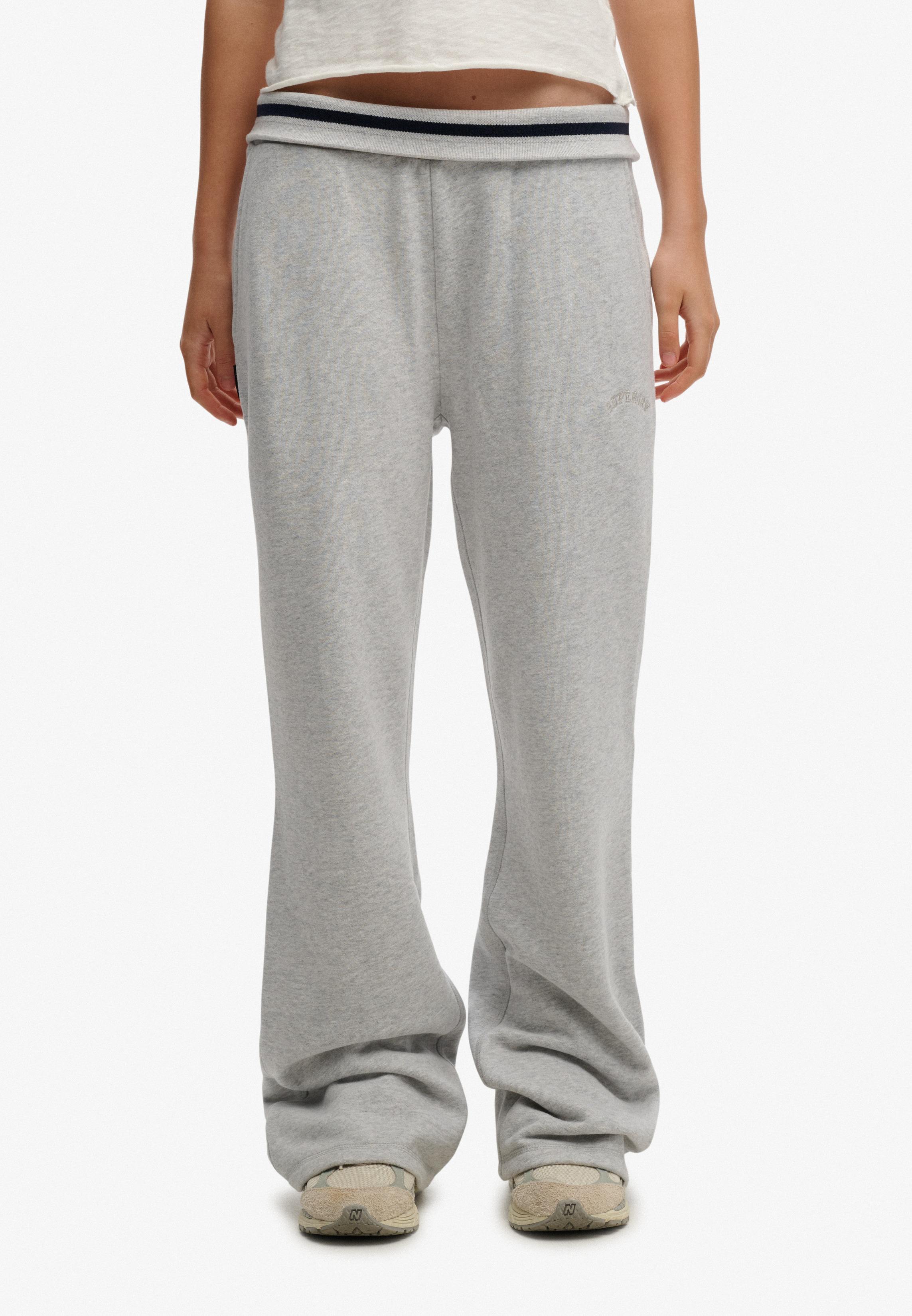 Essential Logo Lr Flare Jogger