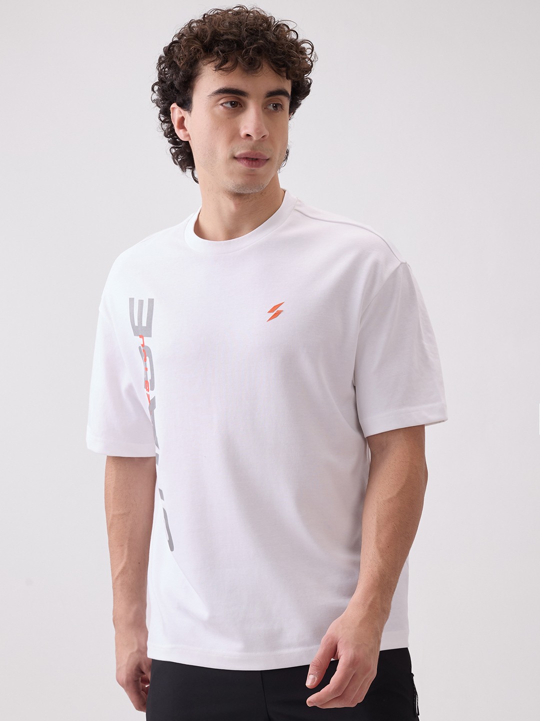 REFLECTIVE PLACEMENT CHASE TEE