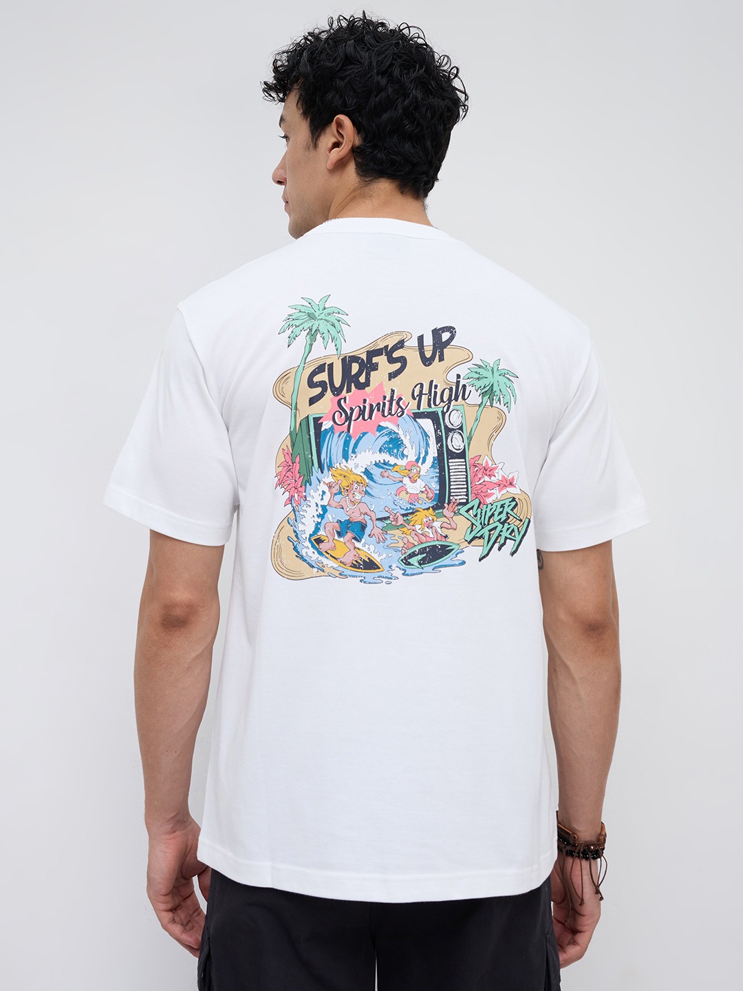 SURFING SPIRITS T-SHIRT