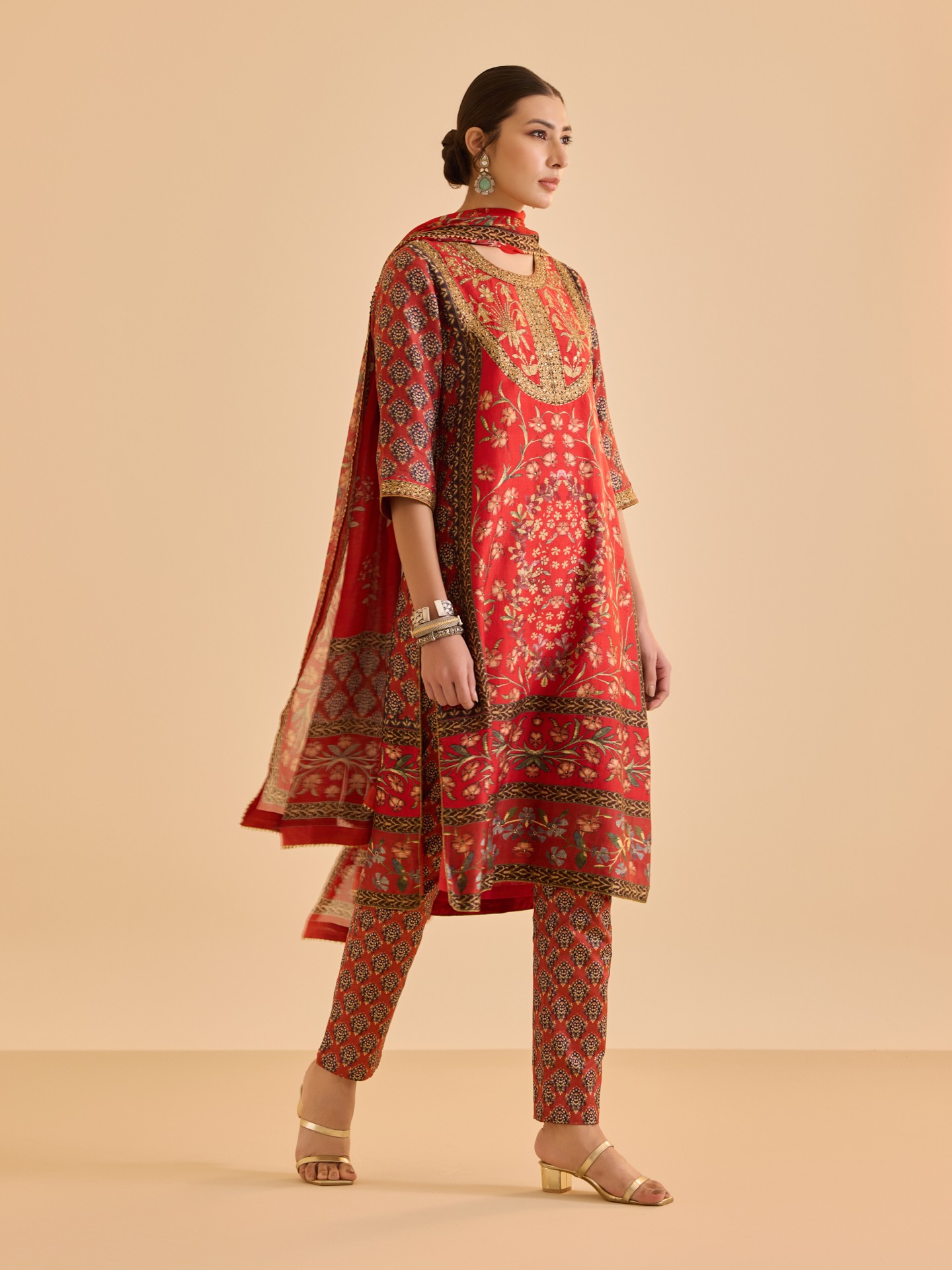 Red Albina Suit Set