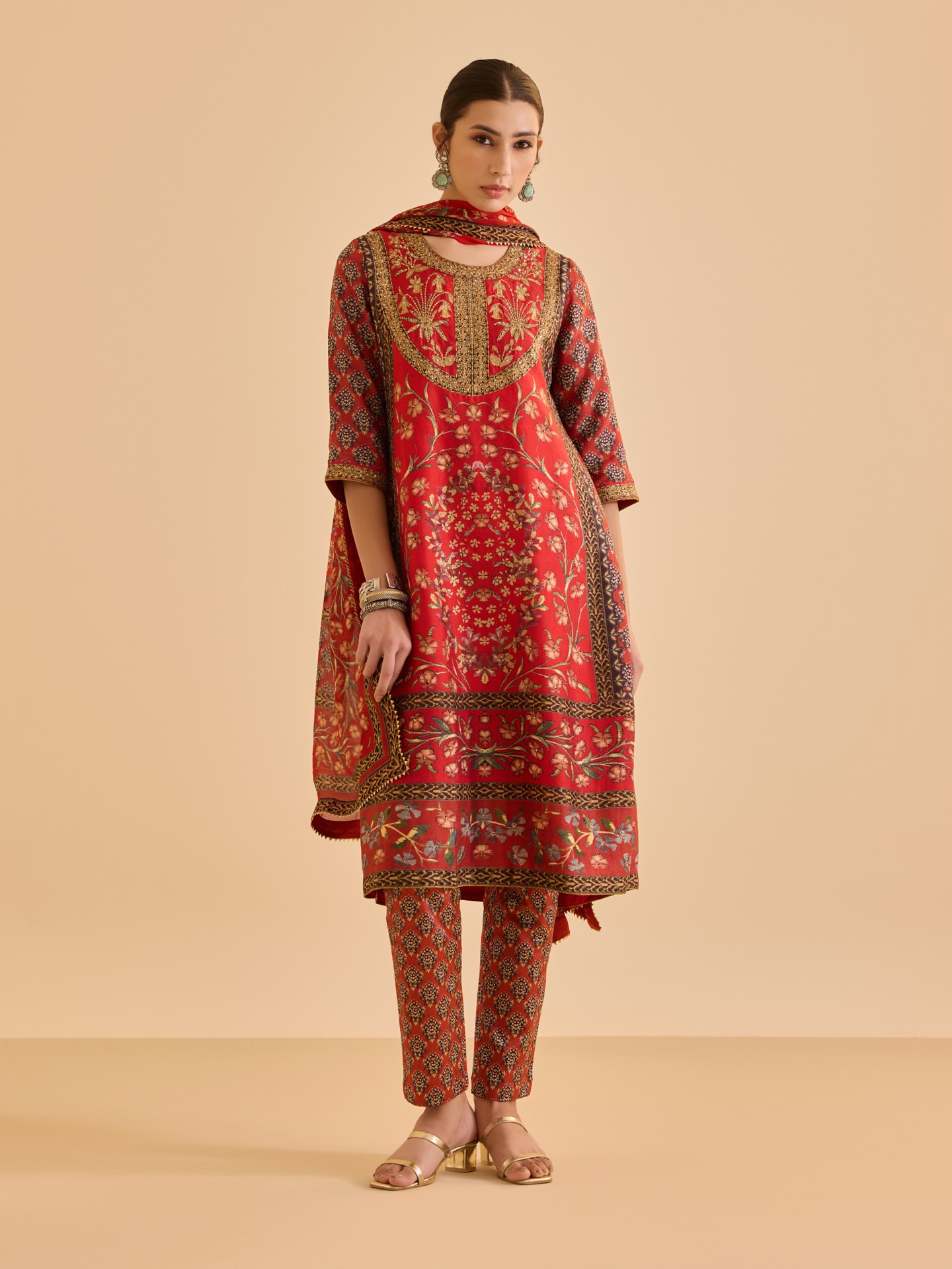 Red Albina Suit Set