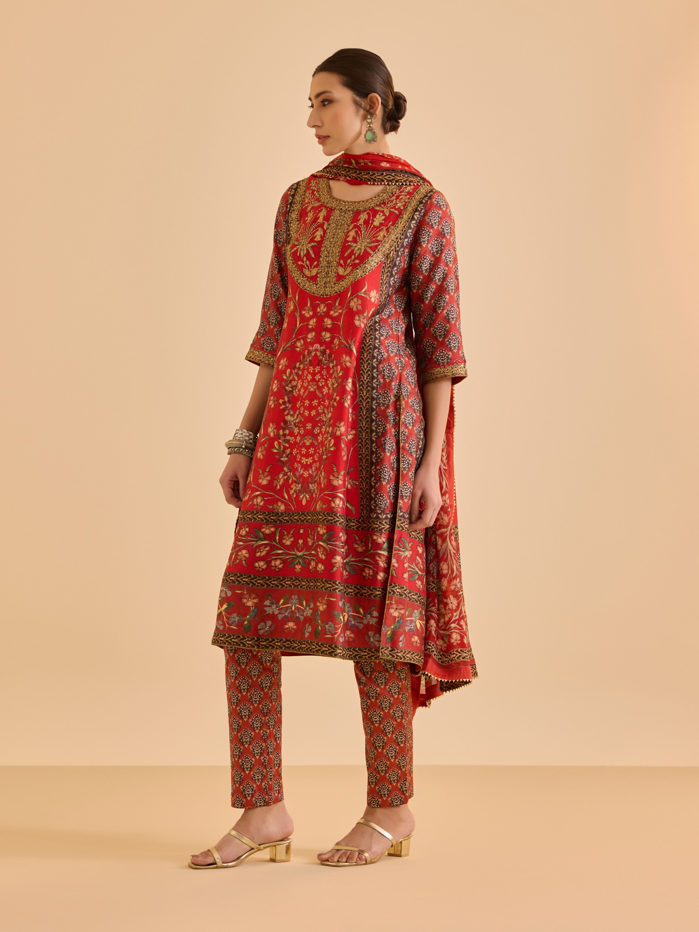 Red Albina Suit Set