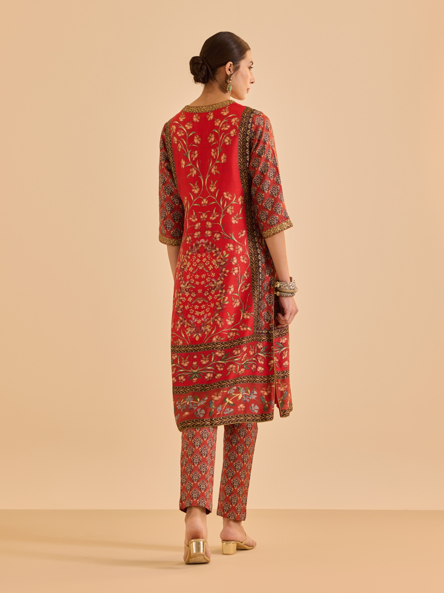 Red Albina Suit Set