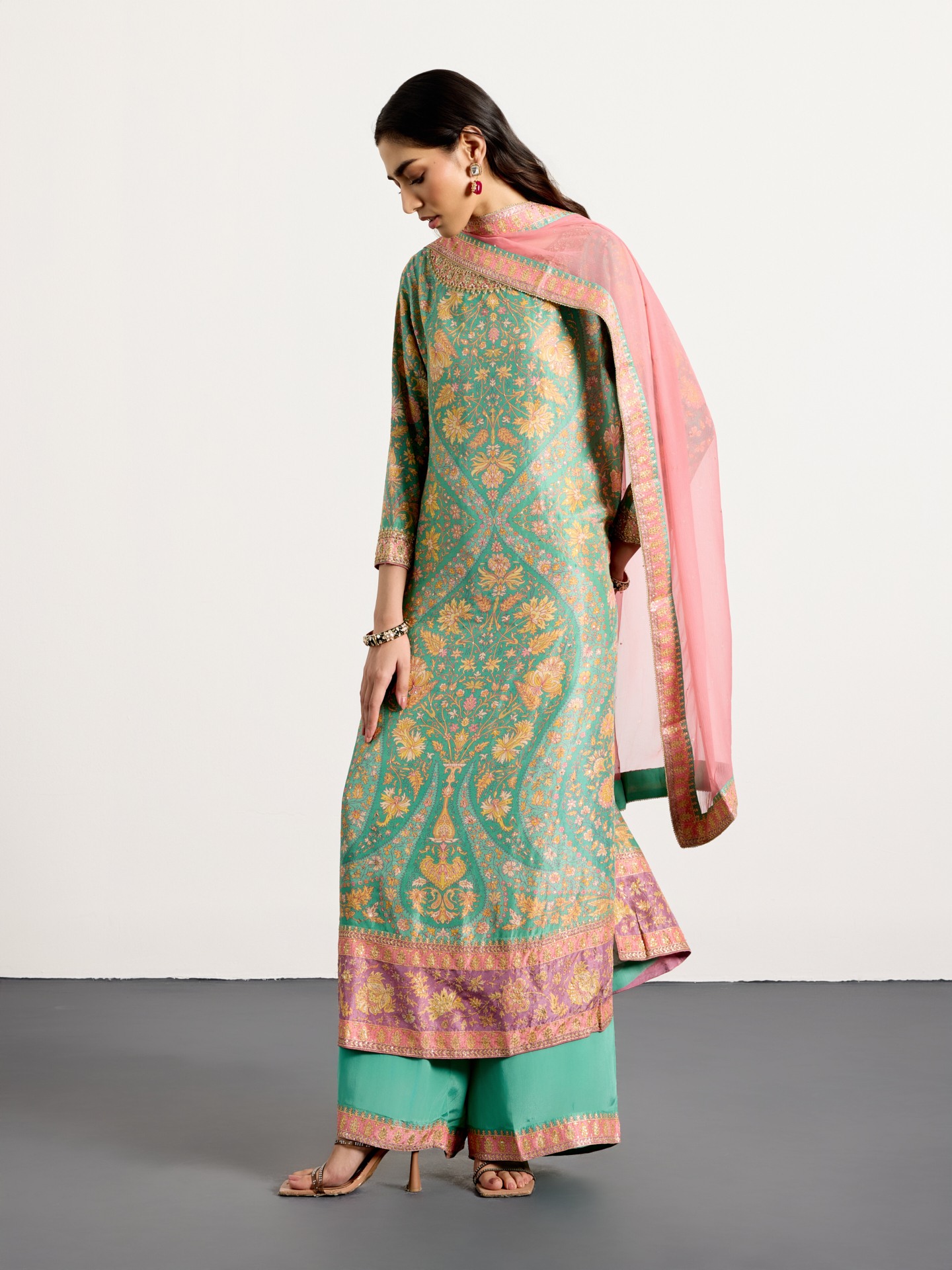 Aqua Pink Sreshtha Suit