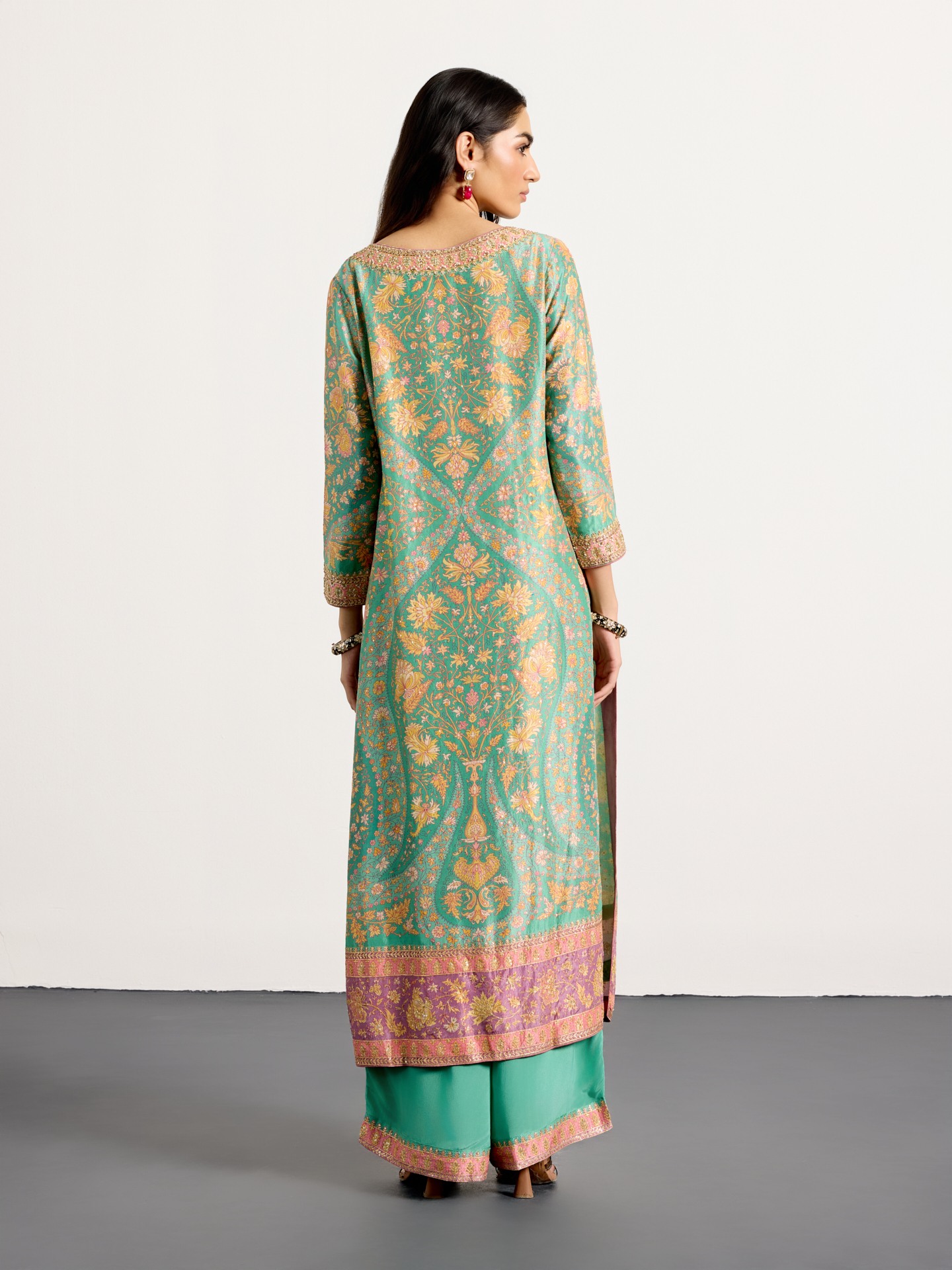 Aqua Pink Sreshtha Suit