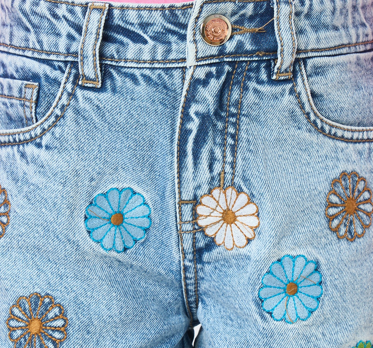Girl  Embroidered Shorts mid blue