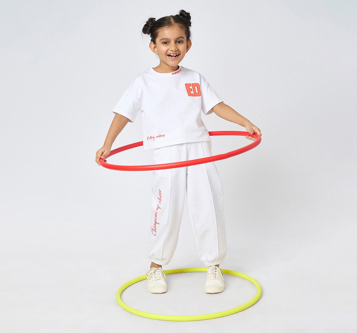 Girl  Embroidered Clothing Sets off-white