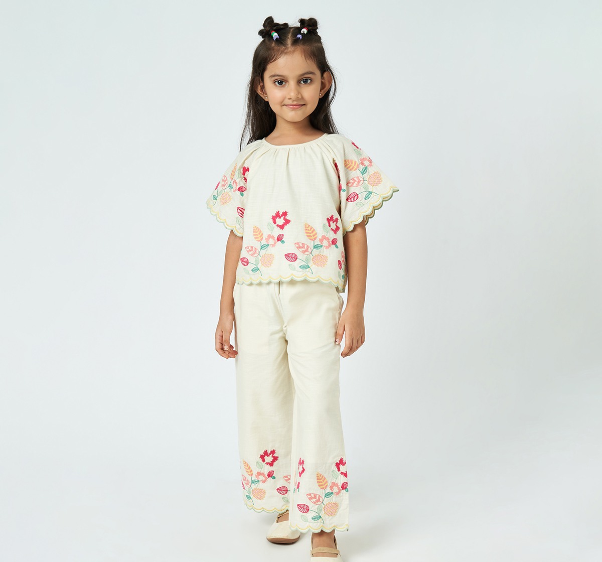 Girl  Embroidered Clothing Sets off-white