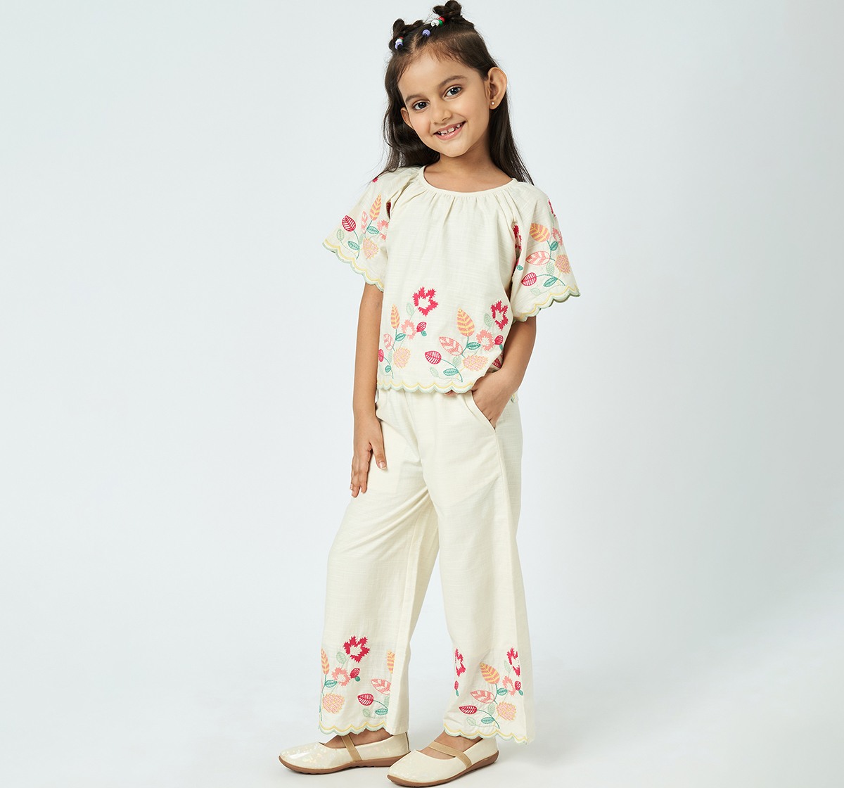 Girl  Embroidered Clothing Sets off-white
