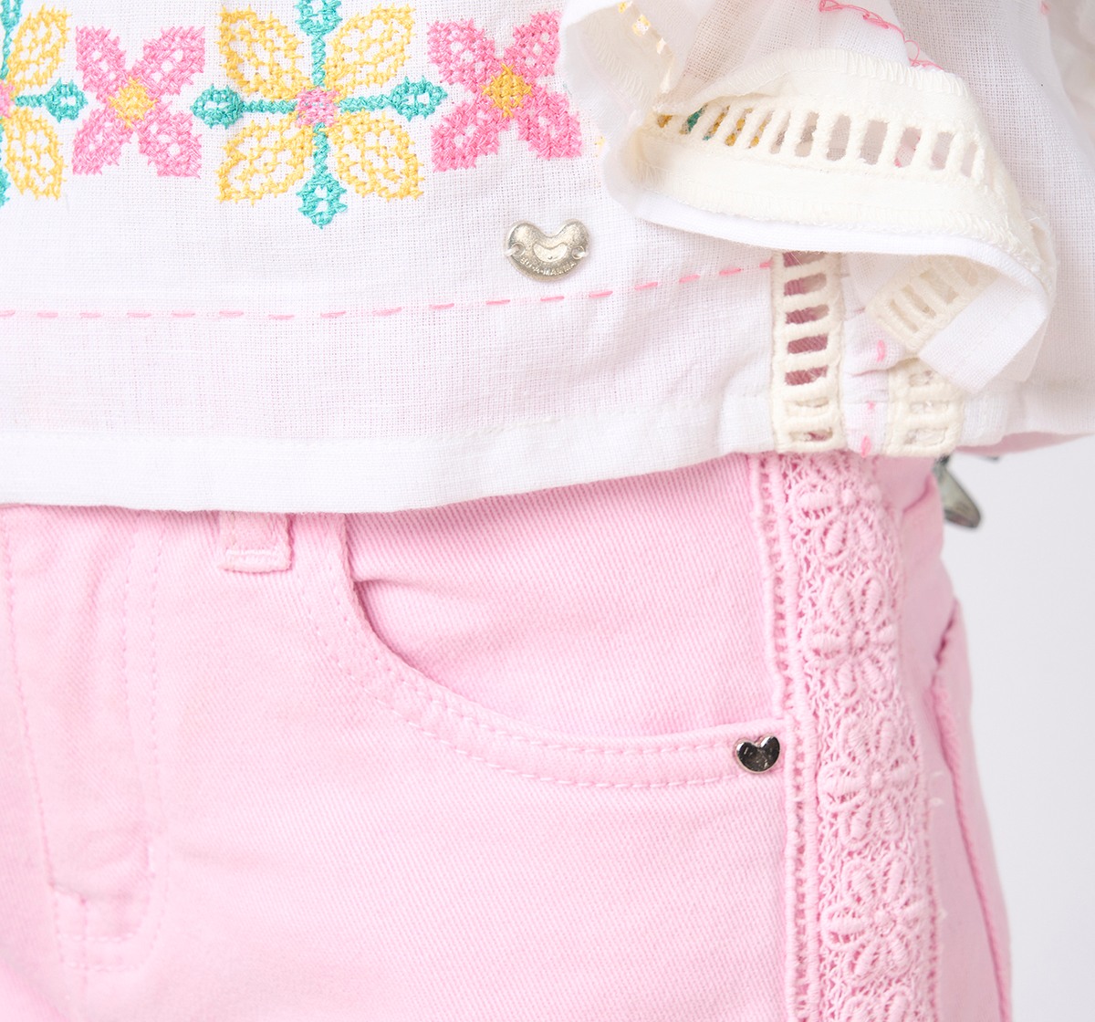 Girl  Embroidered Tops white