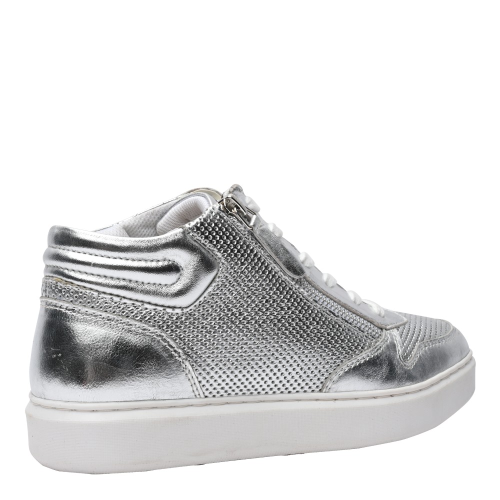 SM-1604 Silver Sneakers