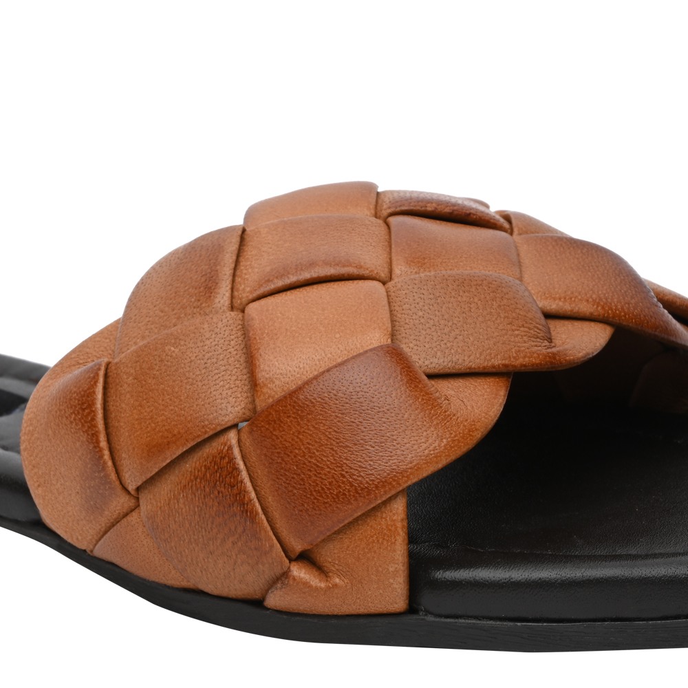 SM-1609 Tan Flats
