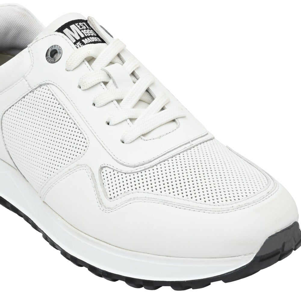 SM-1633 White Sneakers