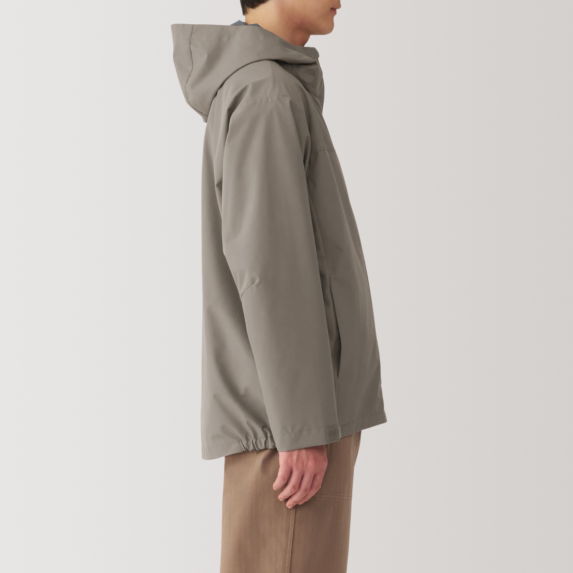 Water repellent hooded jacket