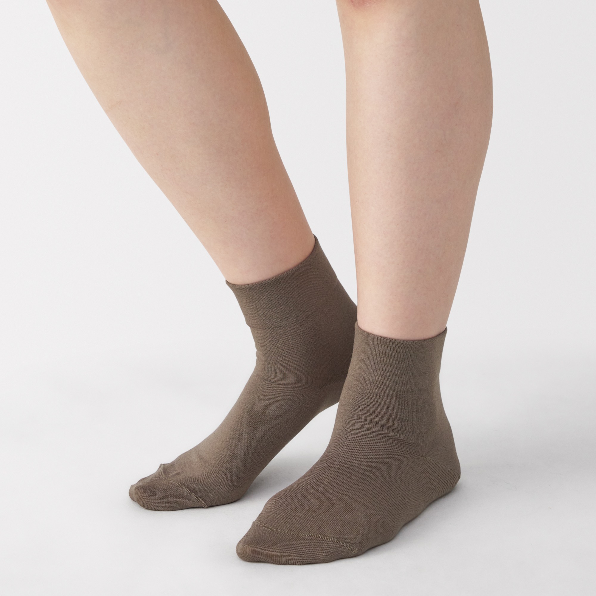 W's right angle rayon mix loose top short socks
