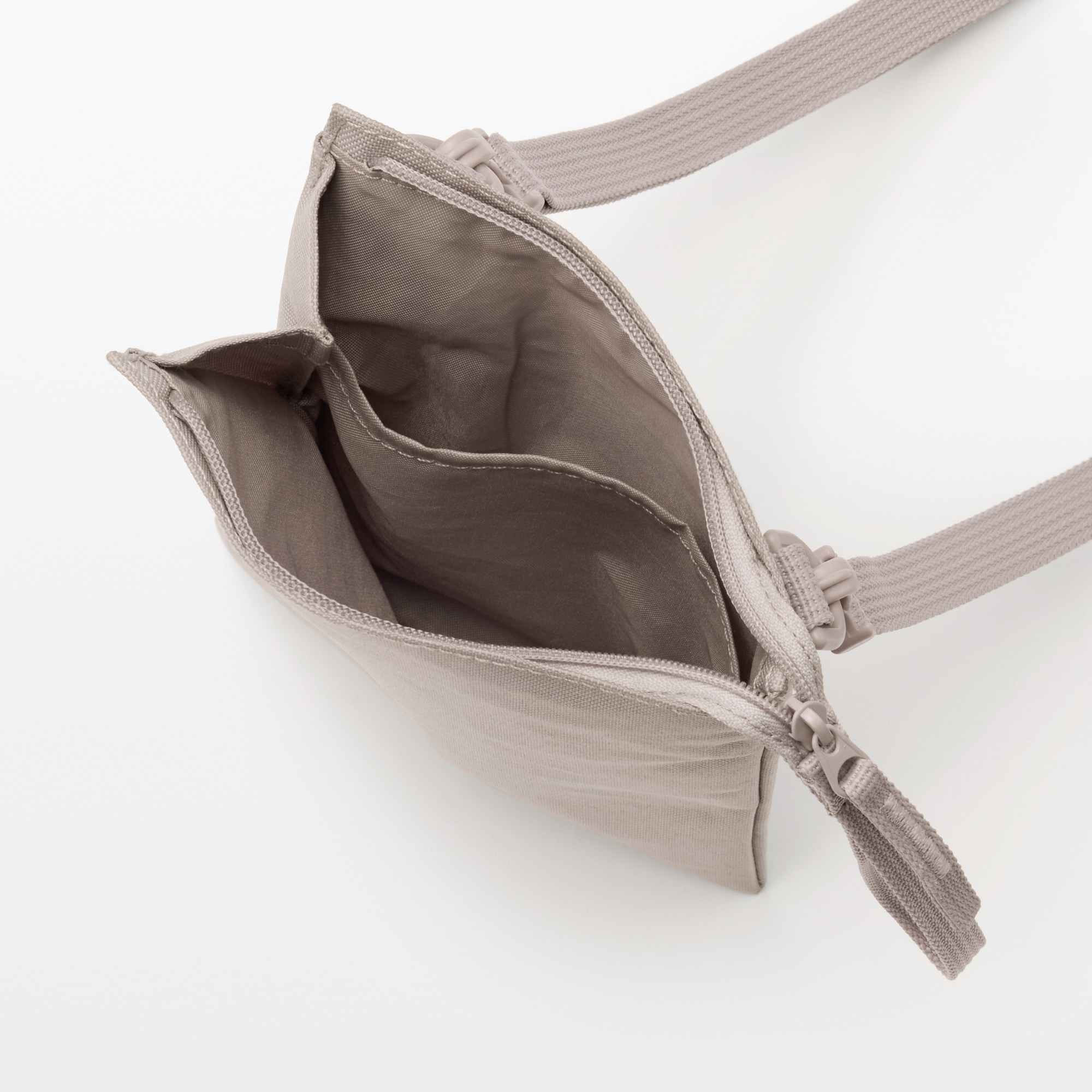 2-Way water repellent mini sacoche