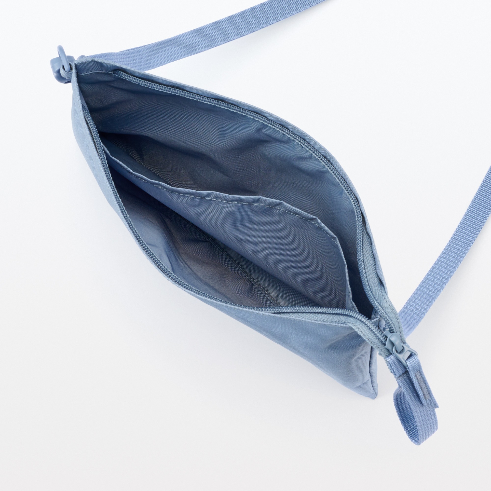 2-Way water repellent sacoche