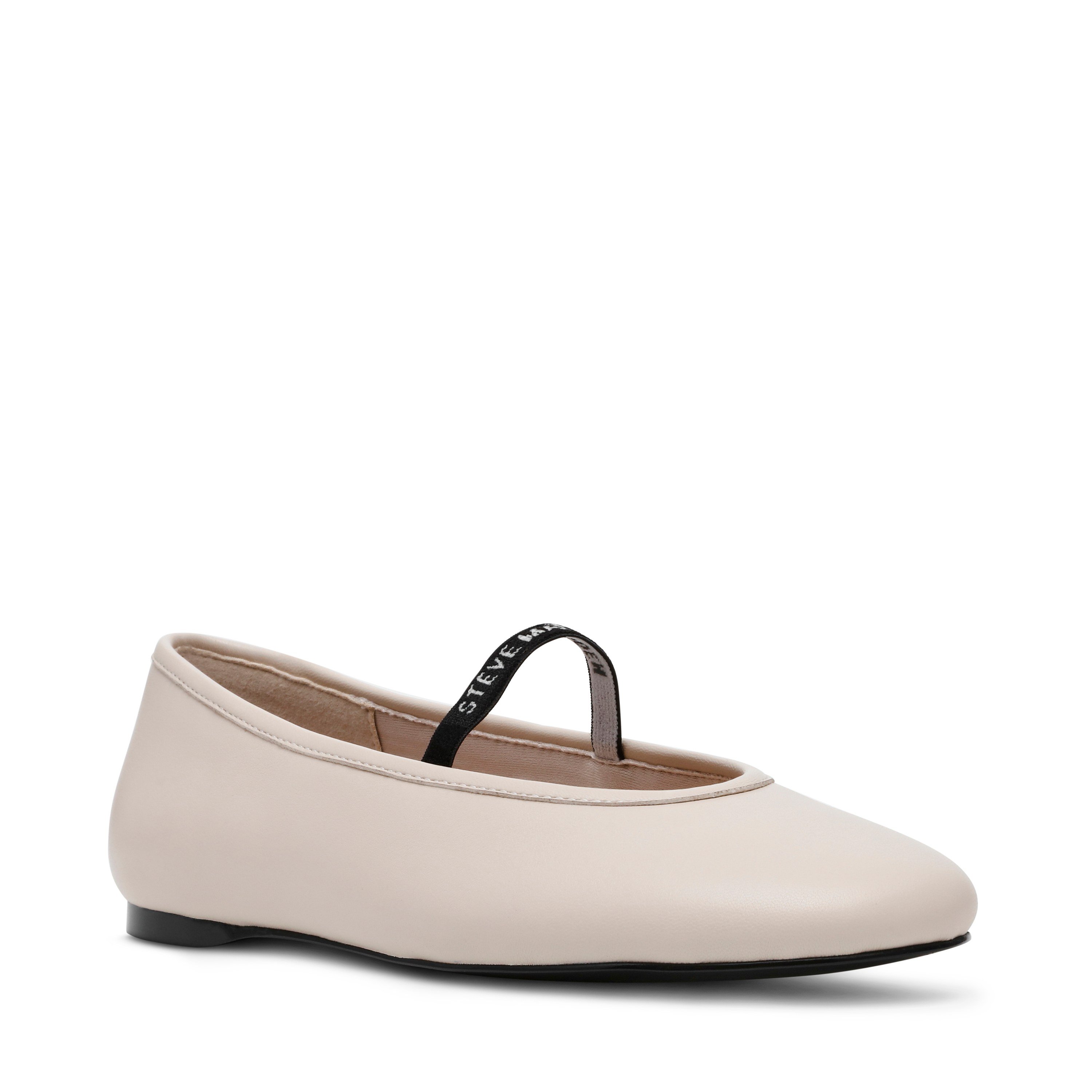 Razzler Bone  Closed Flats & Ballerinas