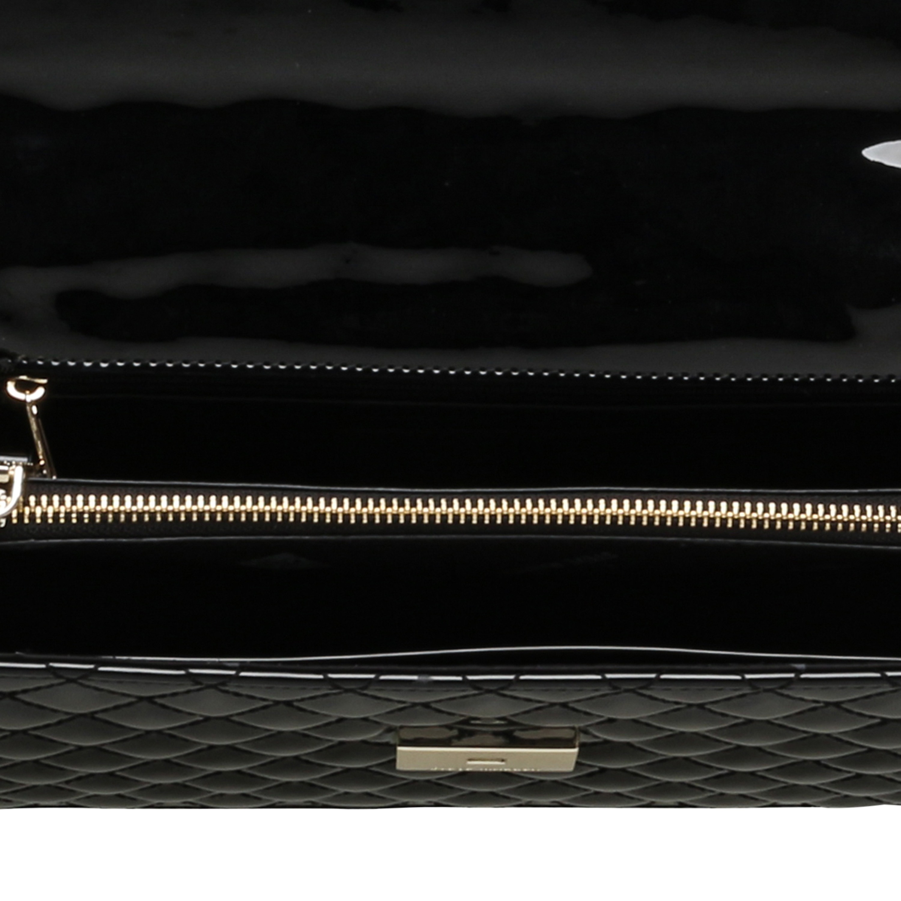 BWAGER-Q Black Crossbody