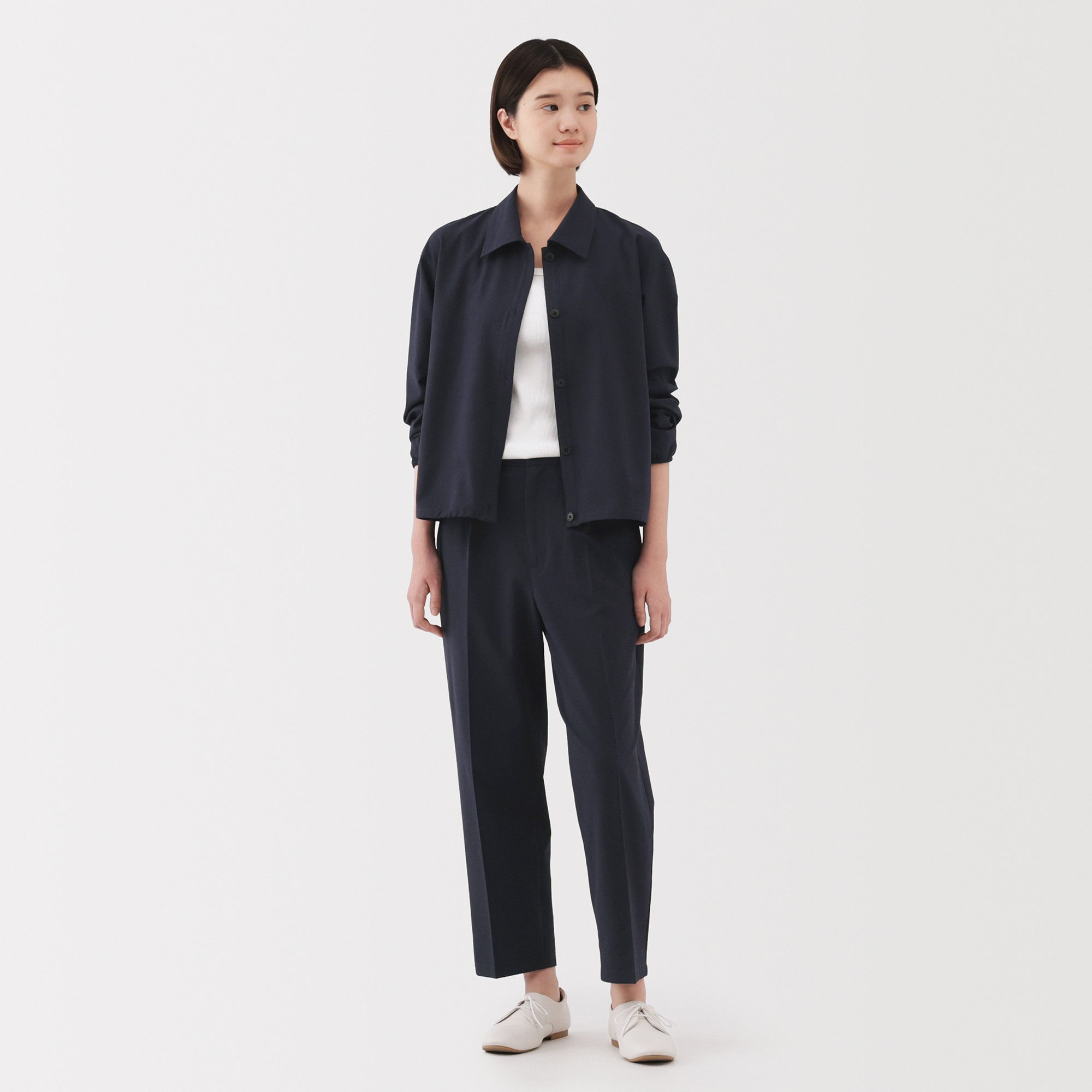 Breathable seersucker tapered pants