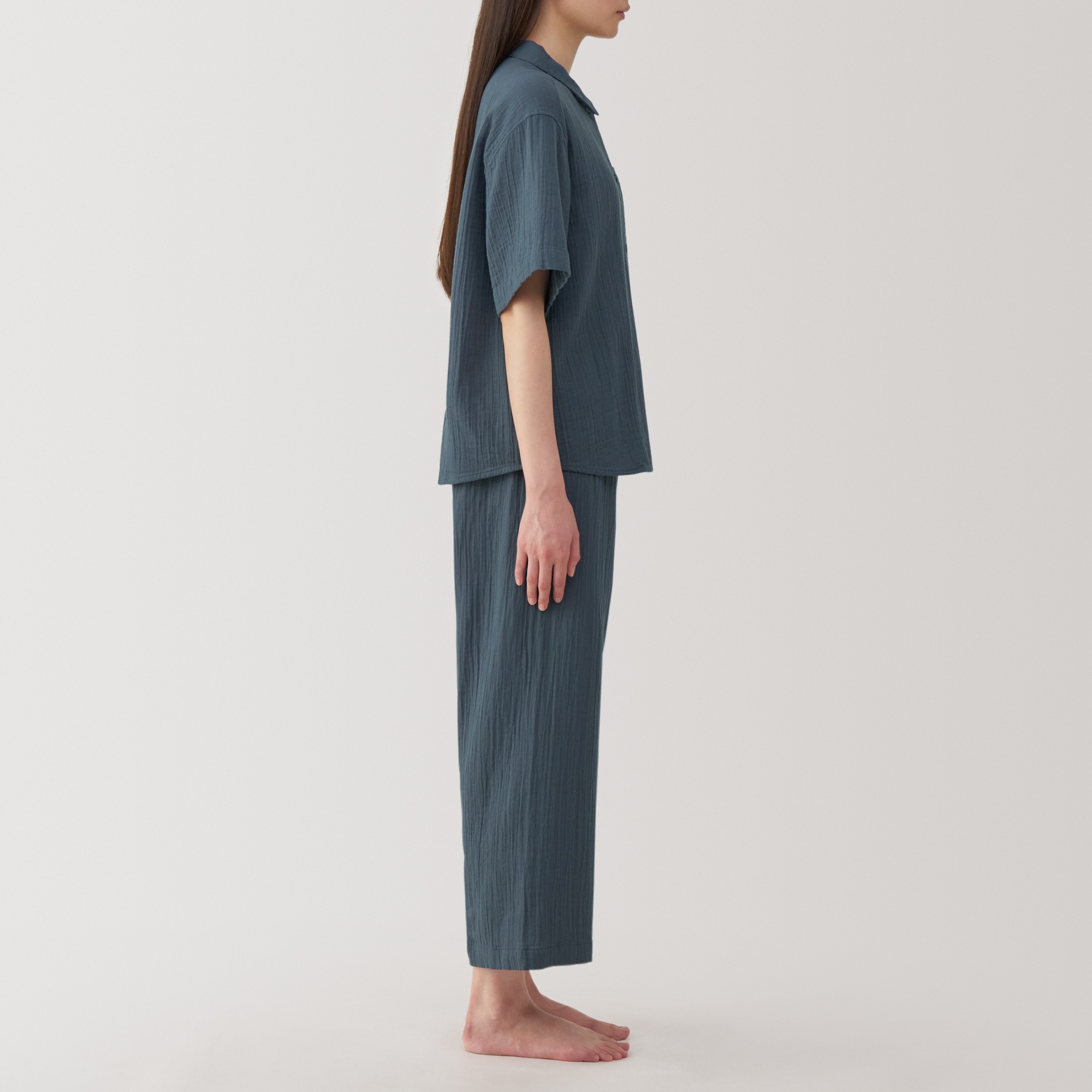 Side seamless crepe gauze half sleeve pajamas