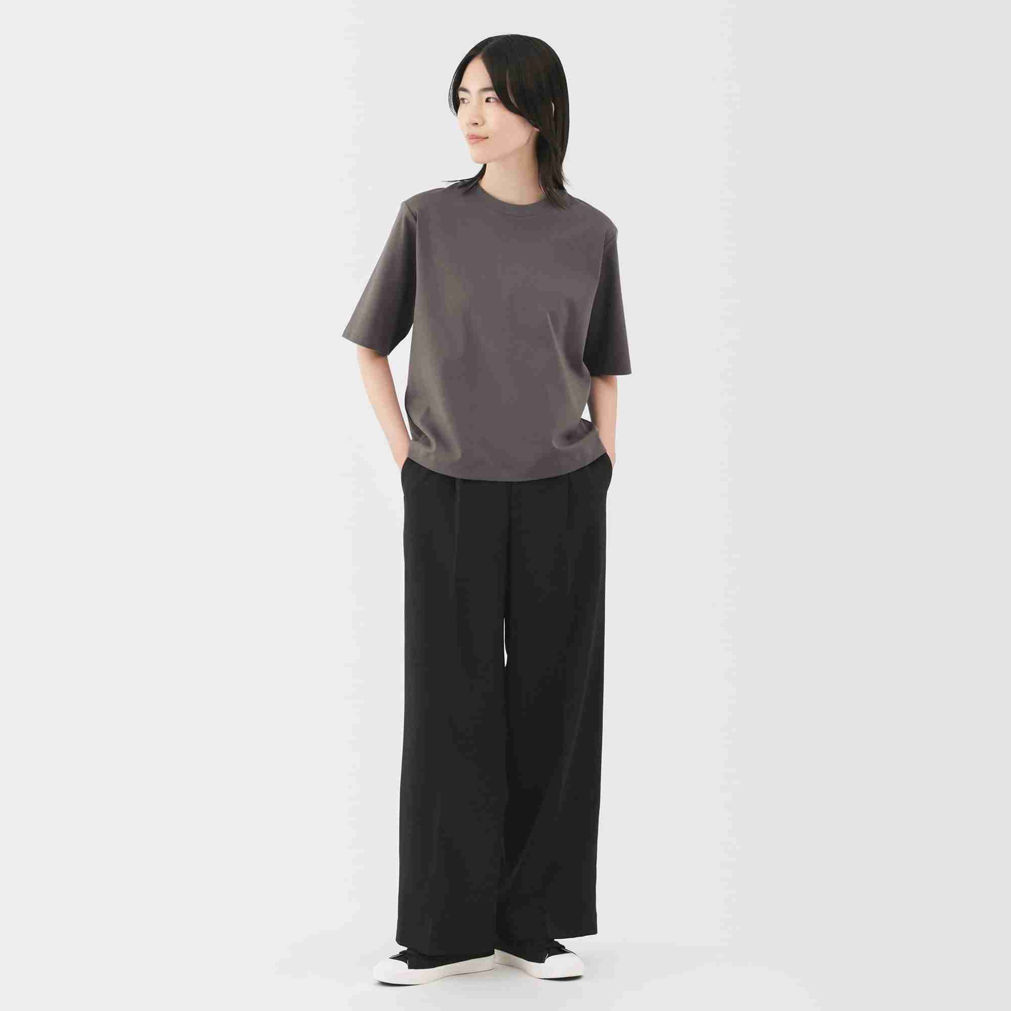 Cool touch crew neck wide-fit Short Sleeve T-shirt