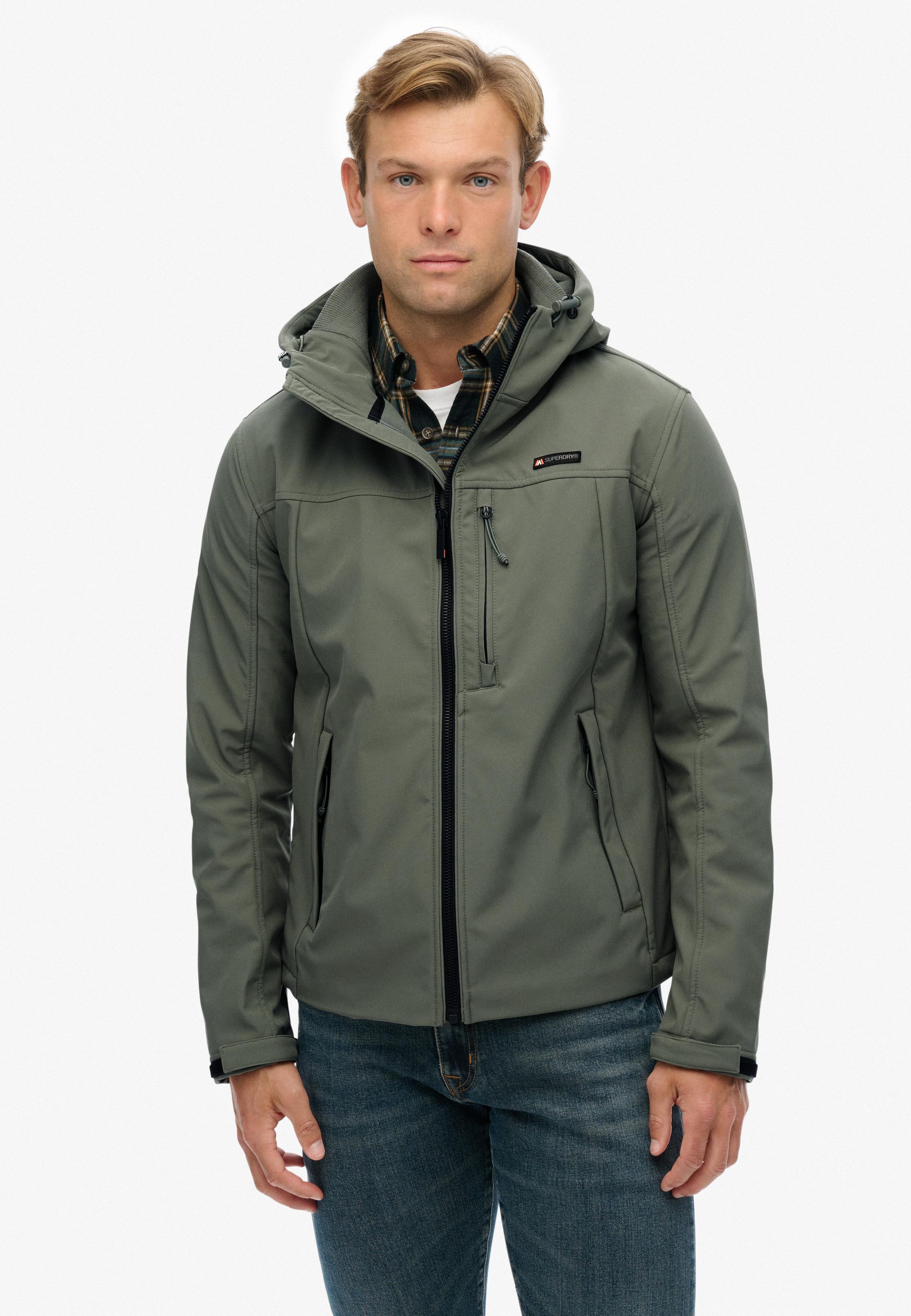 HOODED SOFT SHELL TREKKER JKT