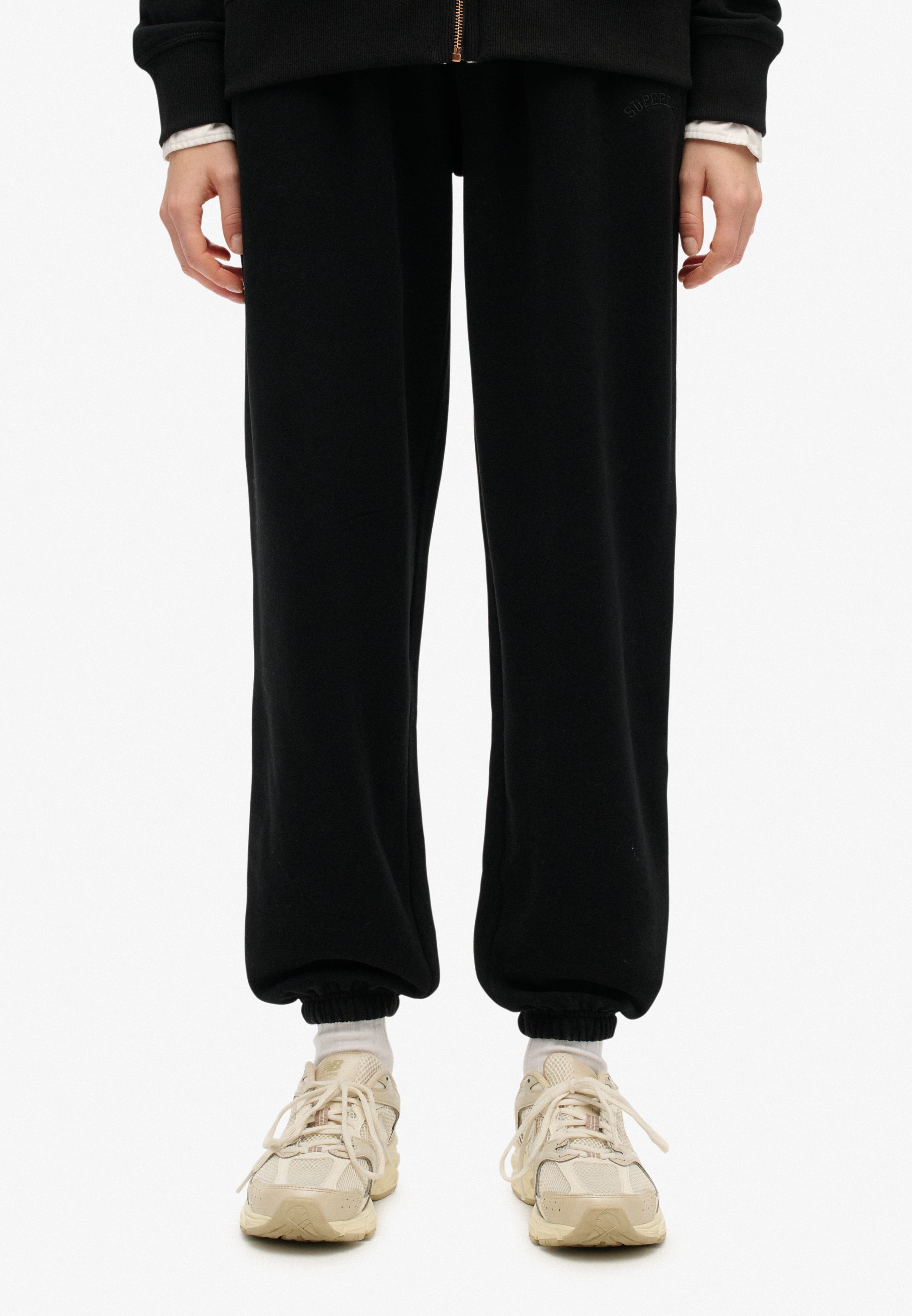 ESSENTIAL LOGO JOGGER HB (cuff)