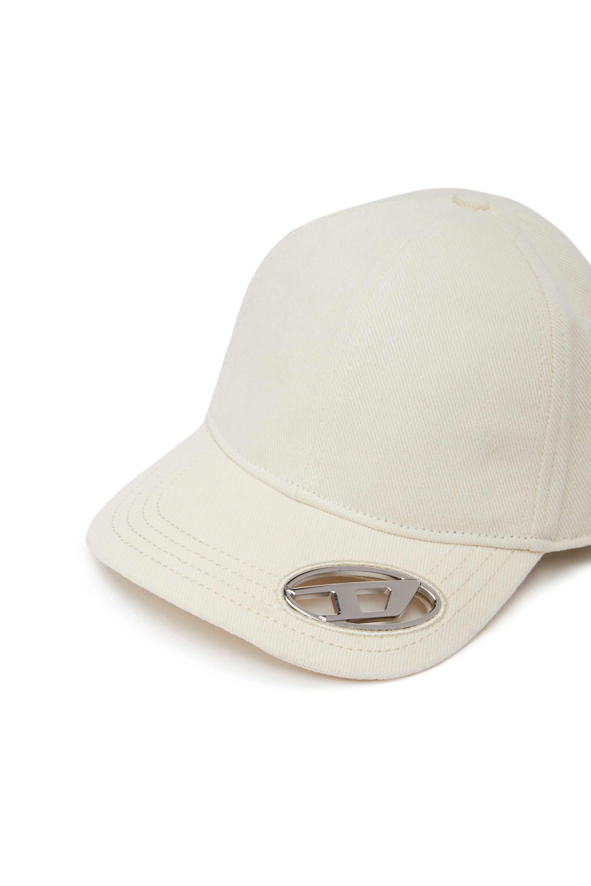 White Baseball cap with oval D plaque