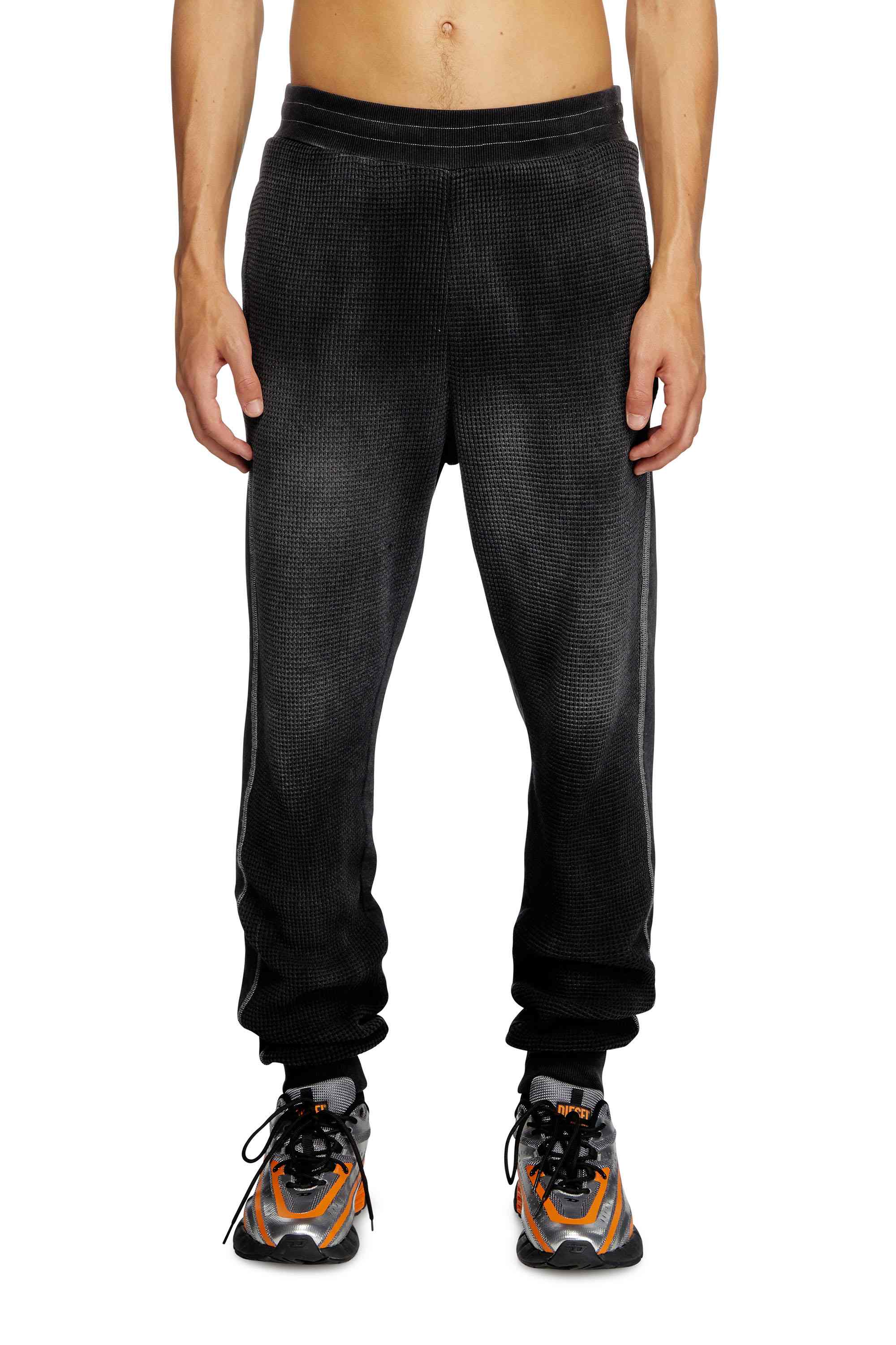 All Trousers | Diesel India