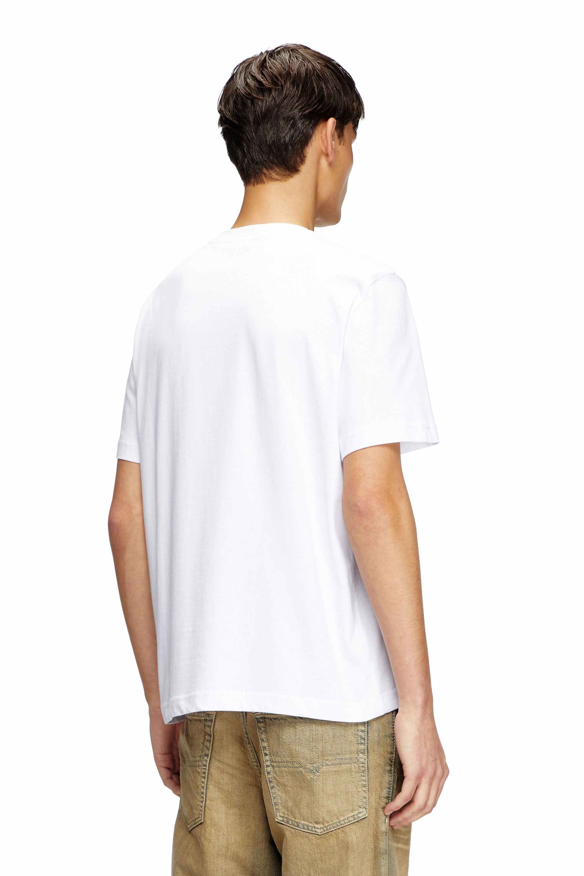 White T-shirt with embossed Oval D