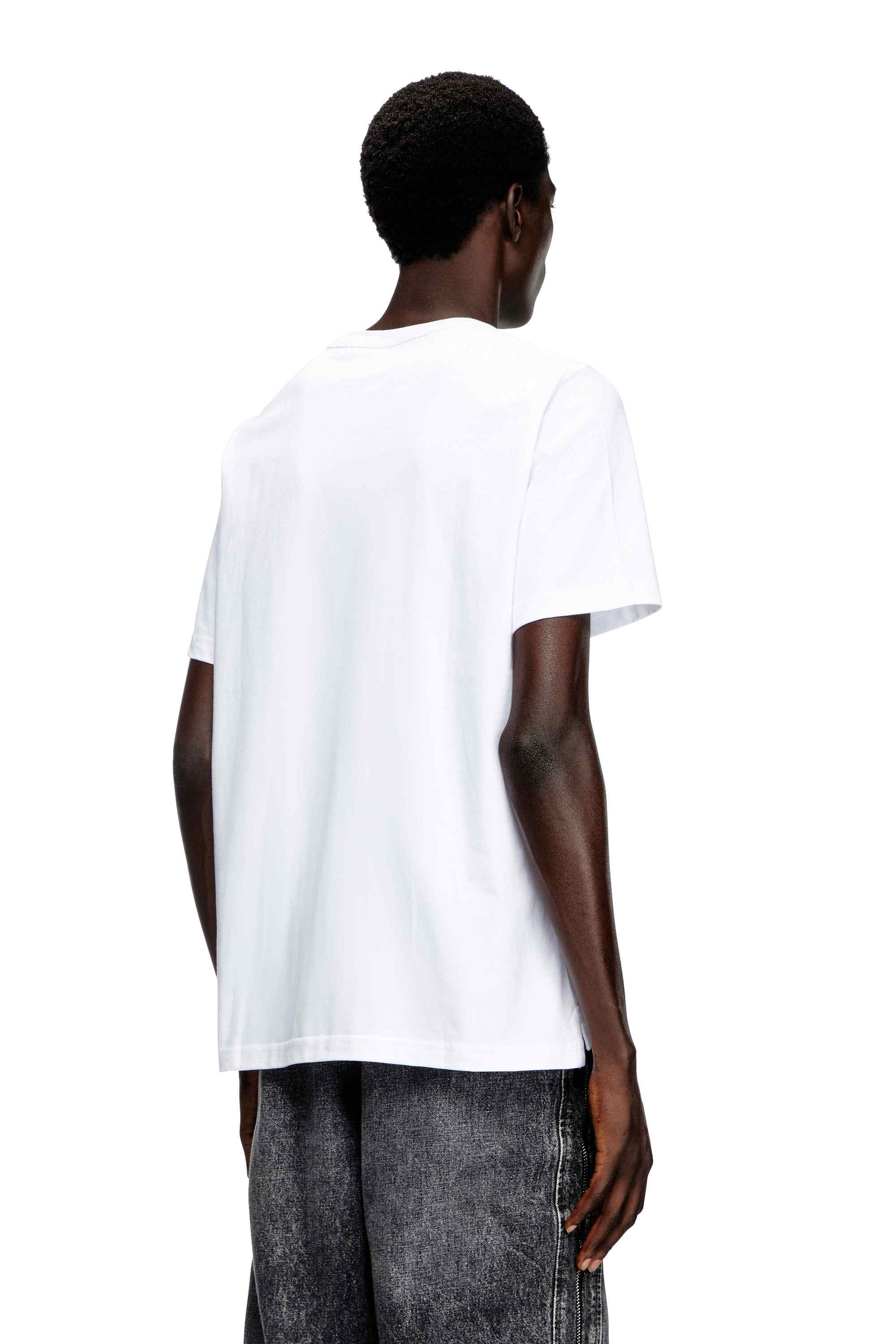 White T-shirt with metallic Oval D