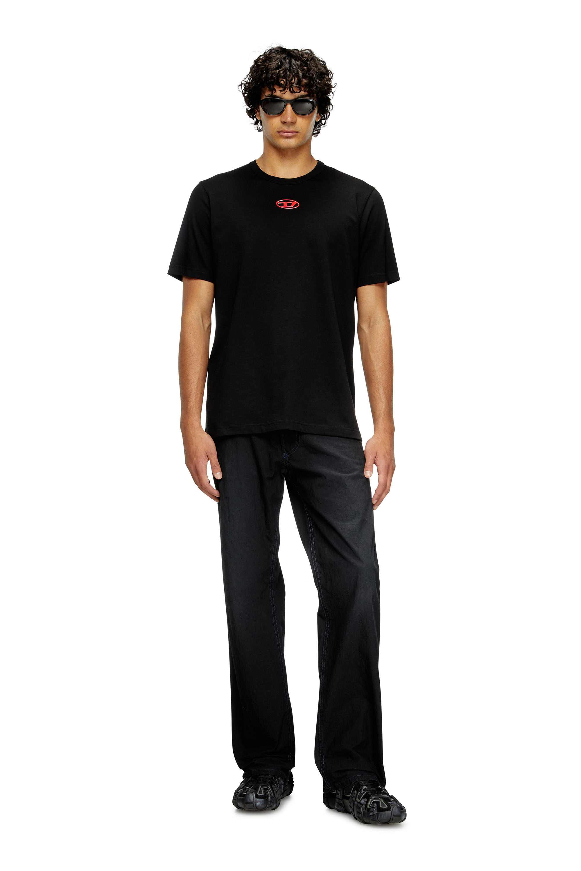 Black T-shirt with metallic Oval D