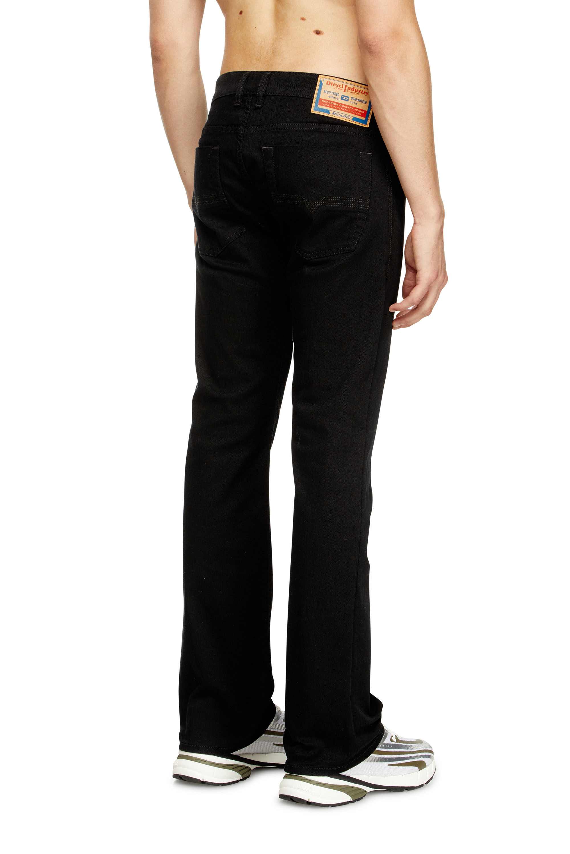 Black Bootcut Fit Jeans - 2007 Zatiny