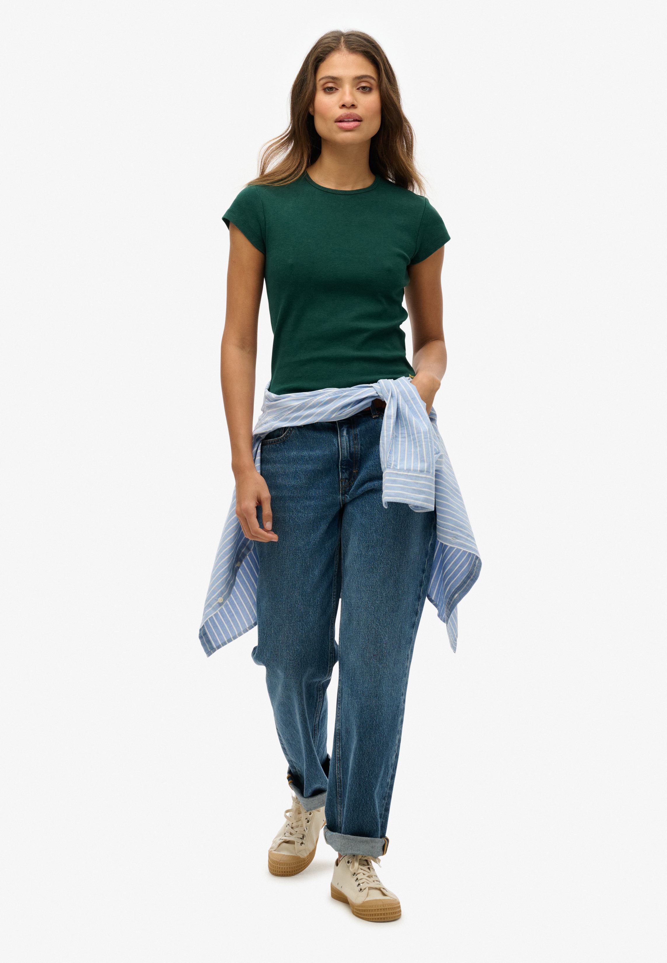 ATHLETIC ESSENTIAL TEE