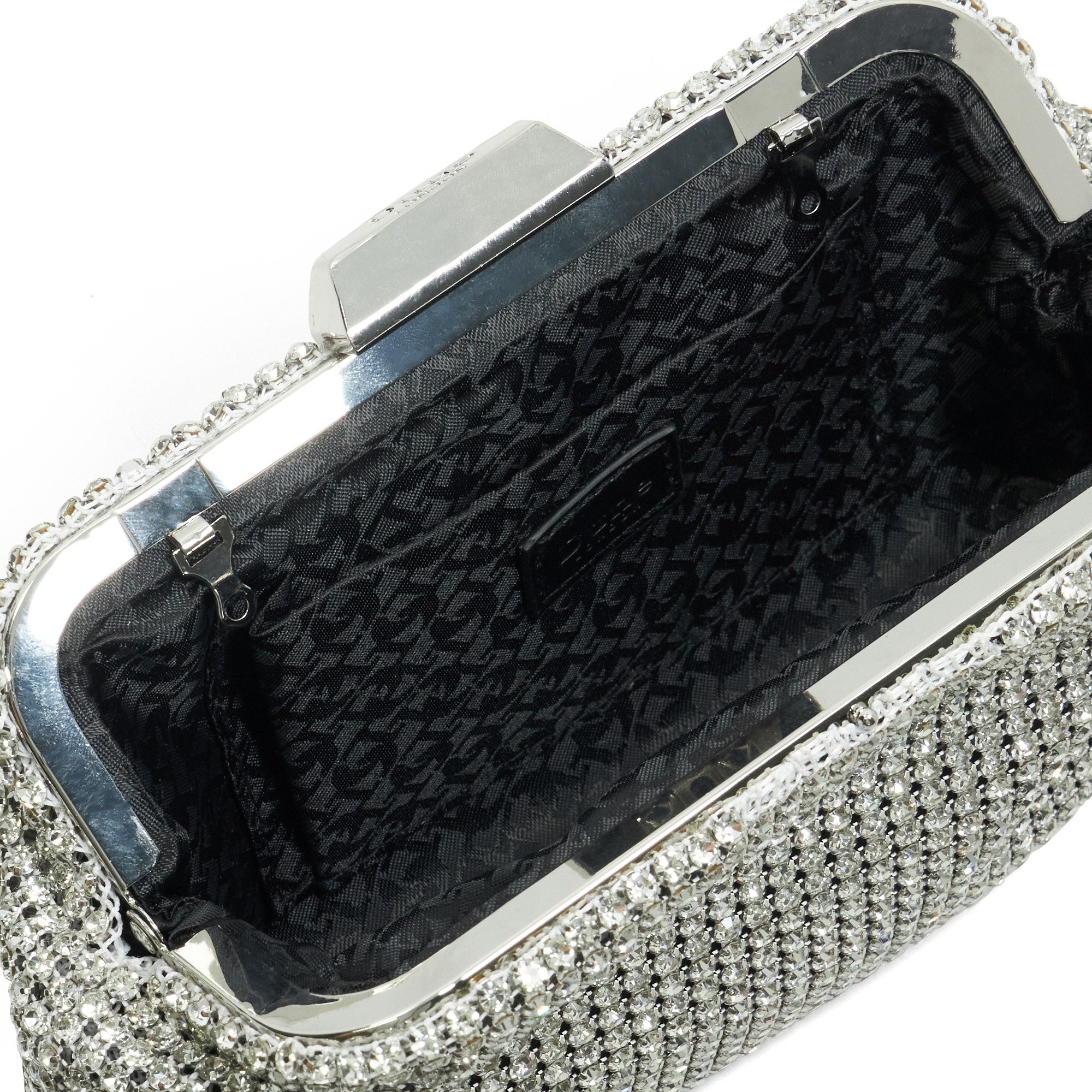 BLINGISH