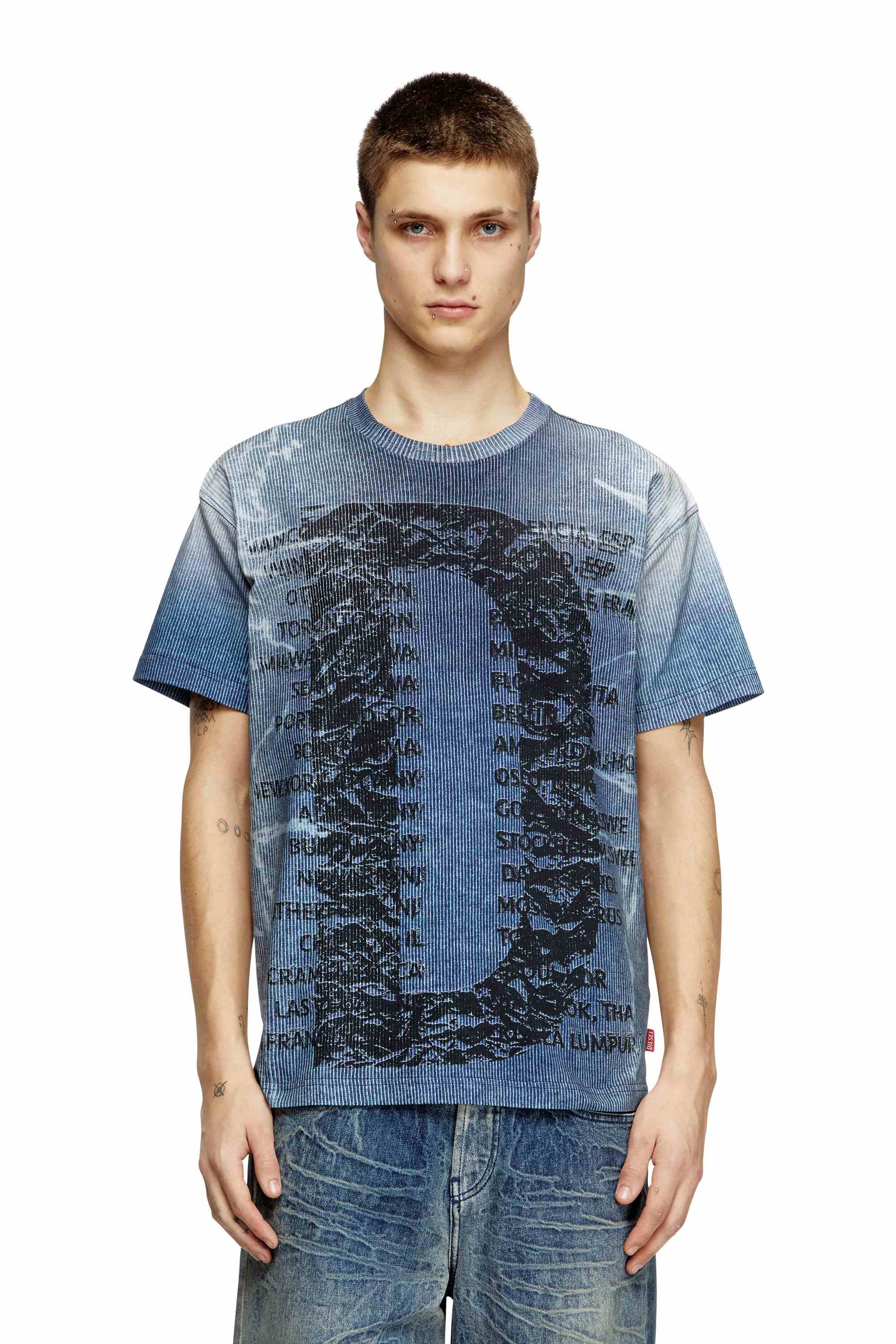 Blue T-shirt with rib-knit D print