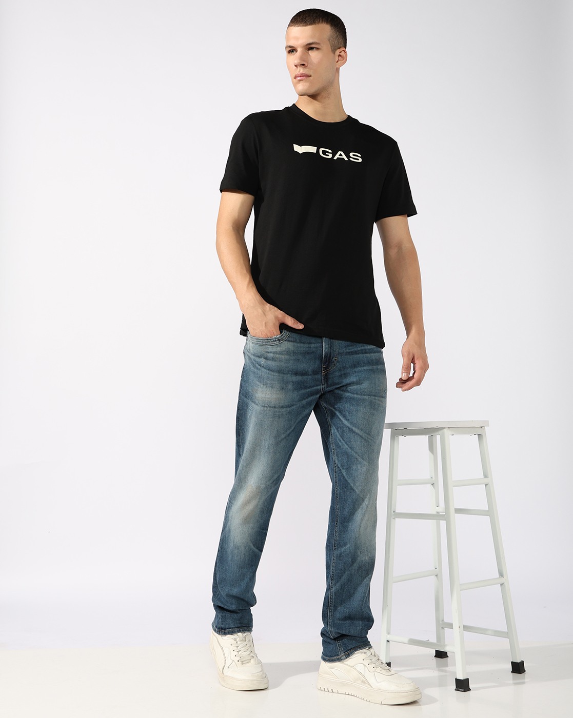 GAS | Nico Tapered Fit Mid Rise Heavy Wash Light Blue Jeans