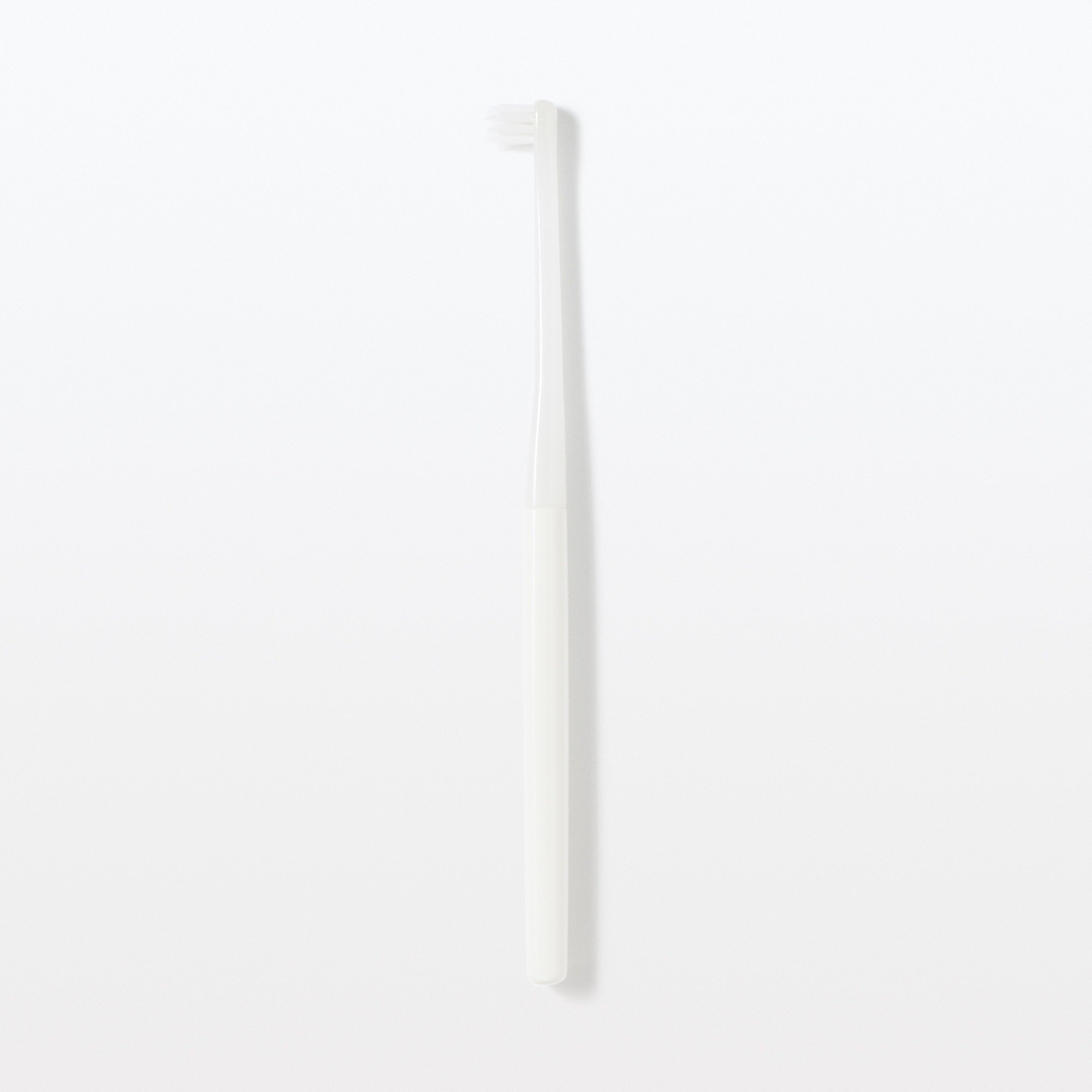 Replaceable head Toothbrush Spot cleaning
