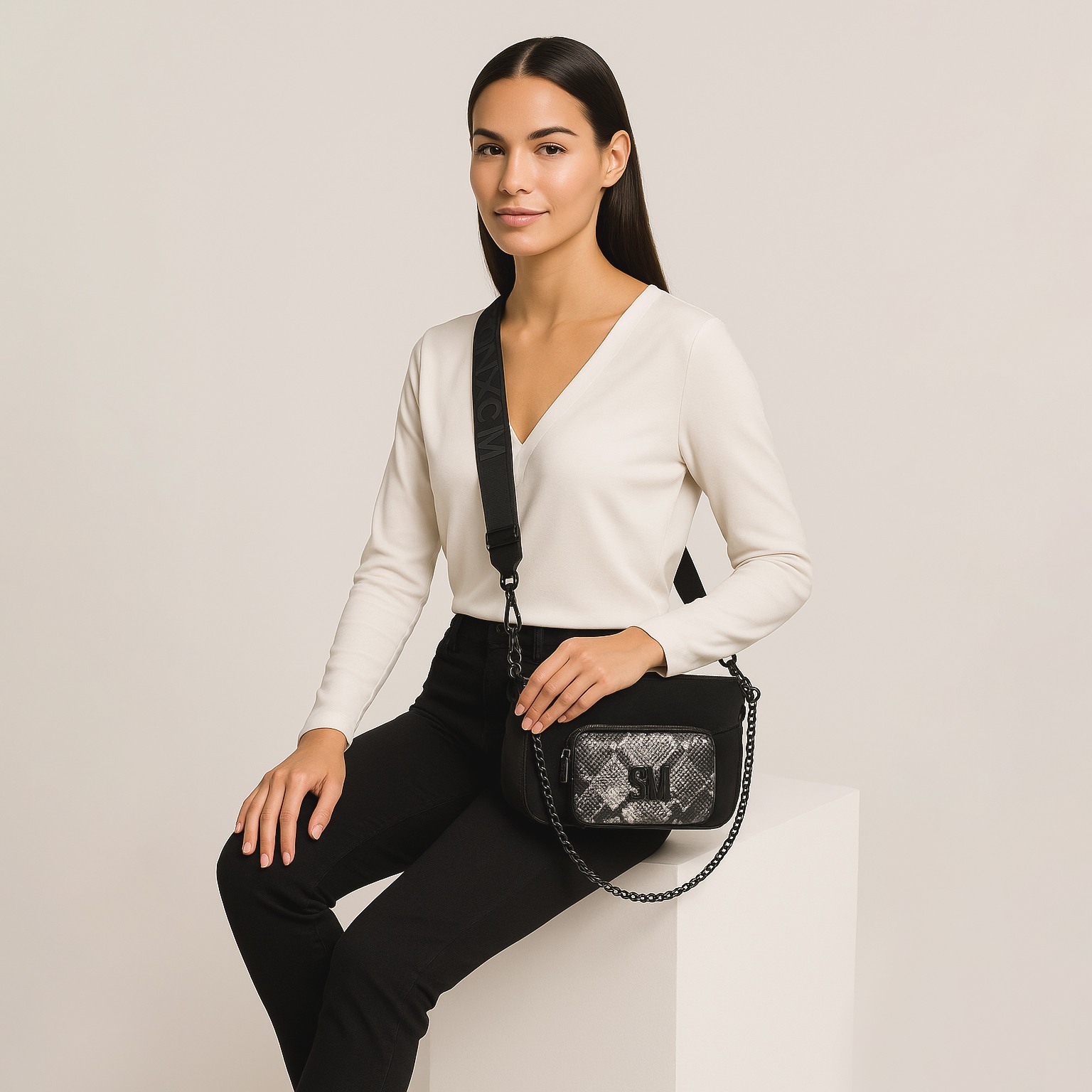 BNAIM-S Black Crossbody