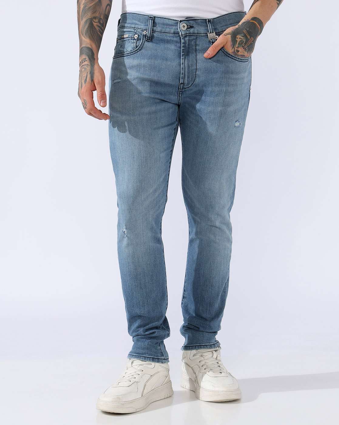 TOKYO SLIM DISTRESSED JEANS