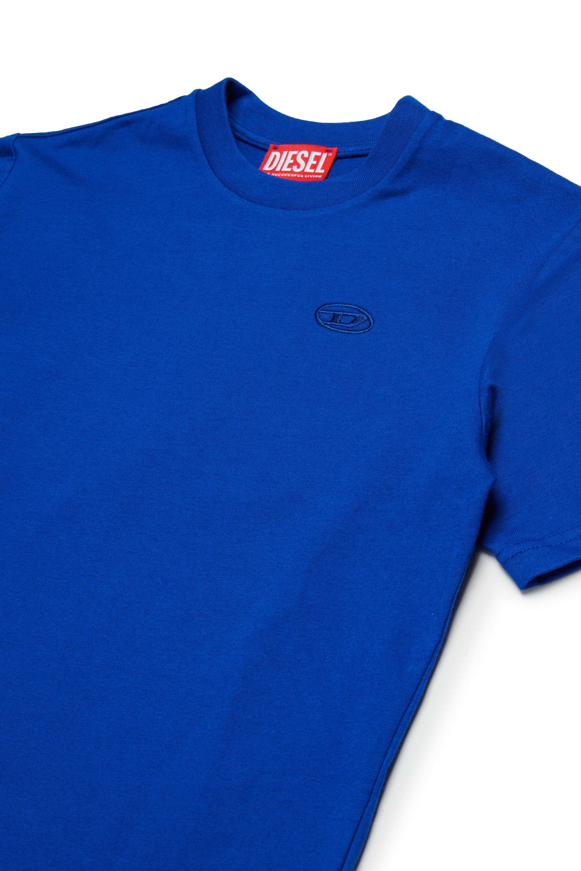 Blue T-shirt with mega Oval D embroidery