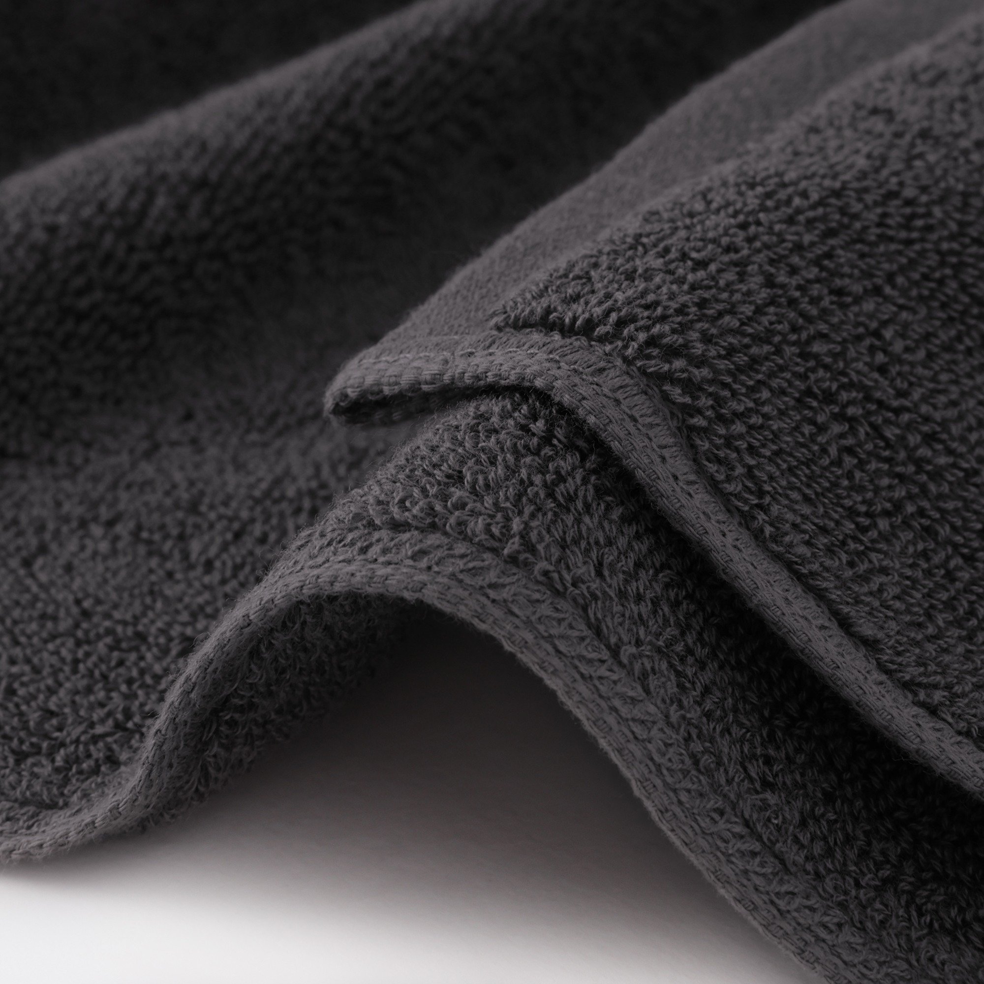 TWIN PILE HAND TOWEL WITH LOOP