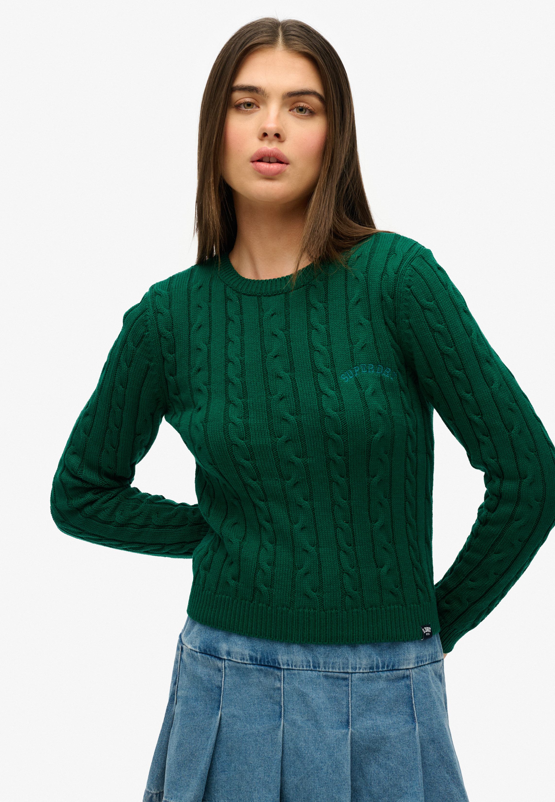 ESSENTIALS SLIM CABLE JUMPER