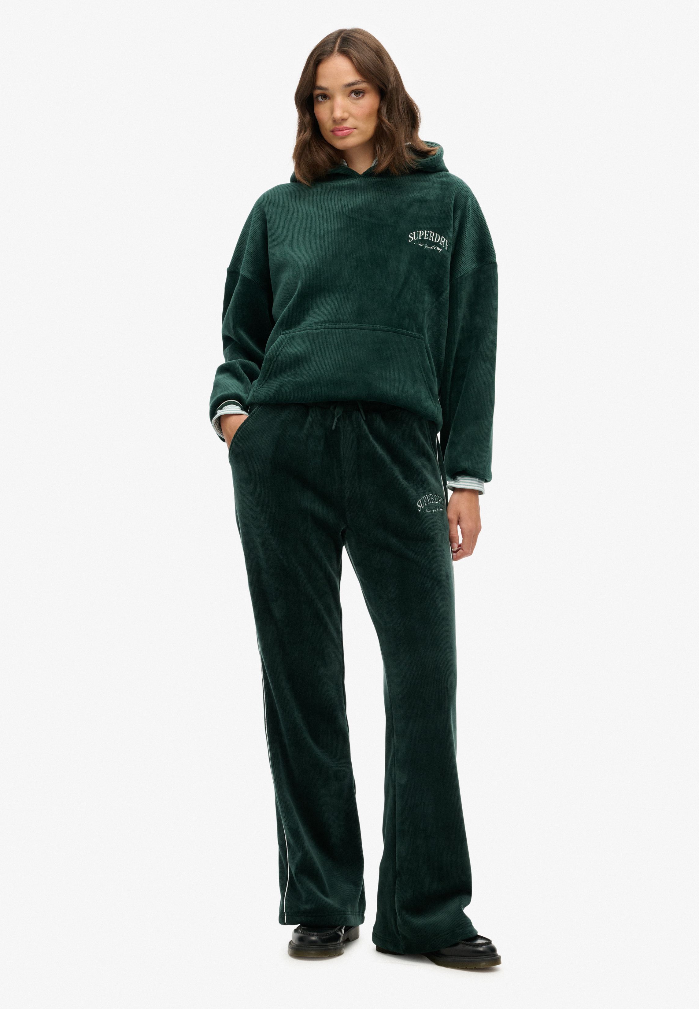 COUNTRY CLUB VELOUR TRACK PANT
