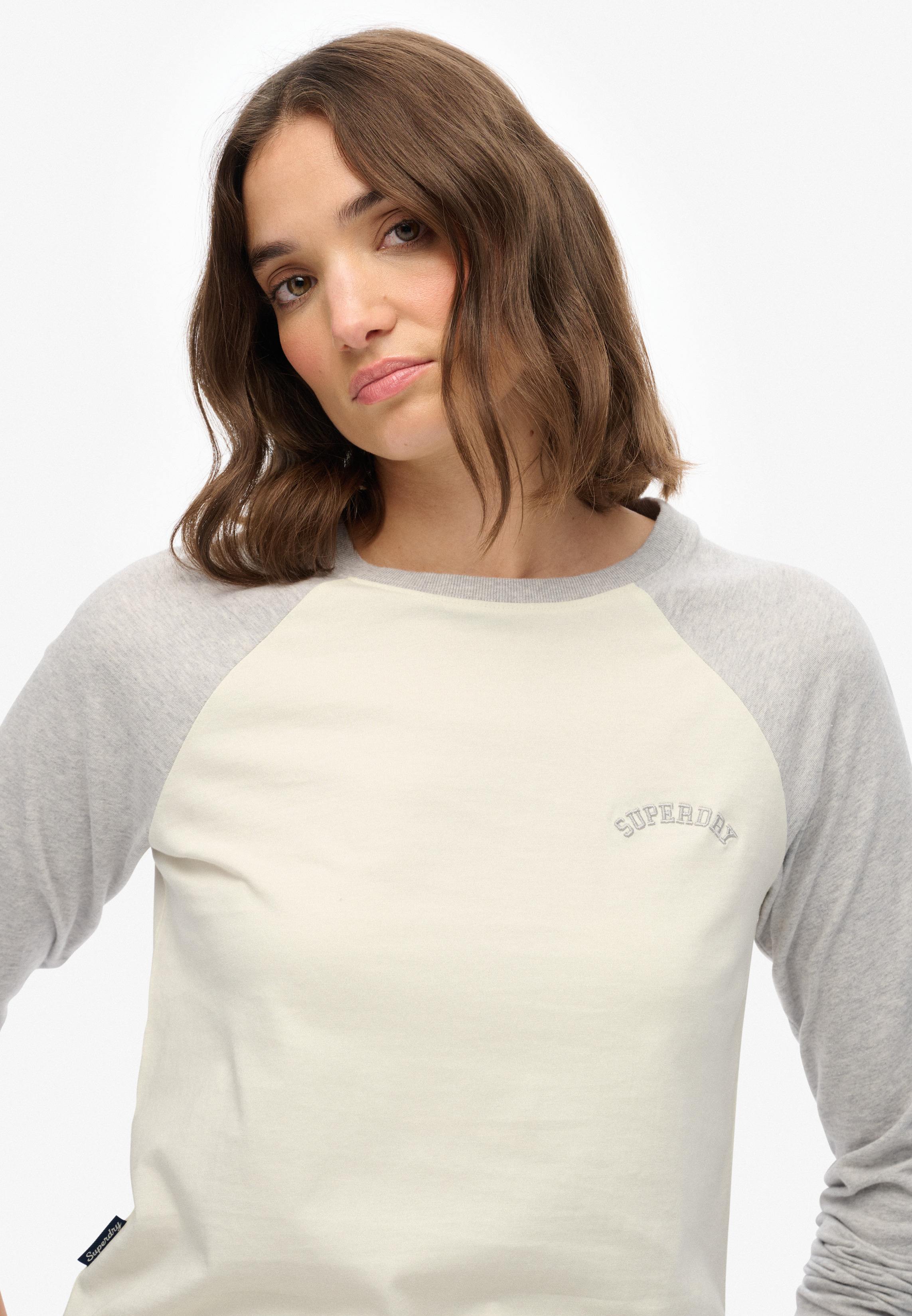 ESSENTIAL LOGO BASEBALL TOP