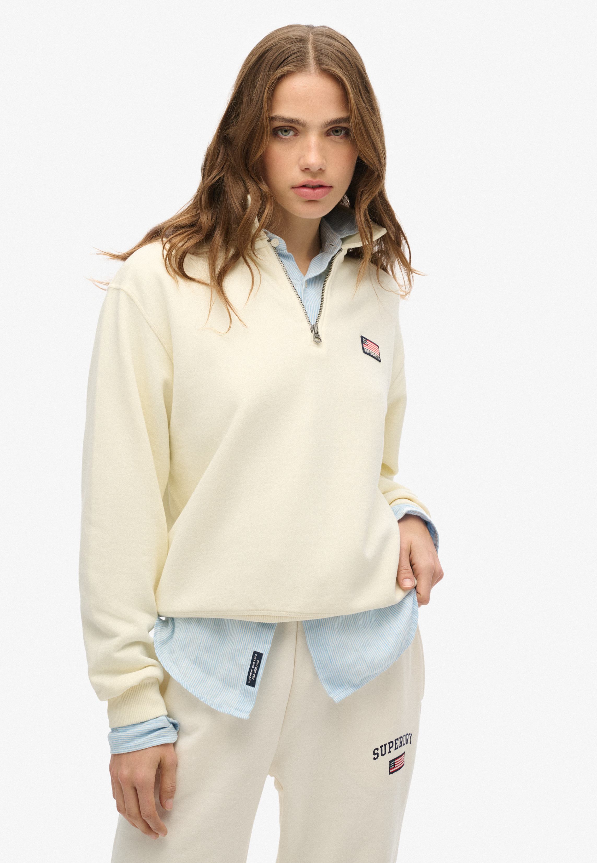 ATHLETIC COLLARED HALF ZIP